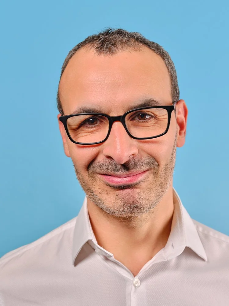 35 ・Axel OUIDIR - Place Publique