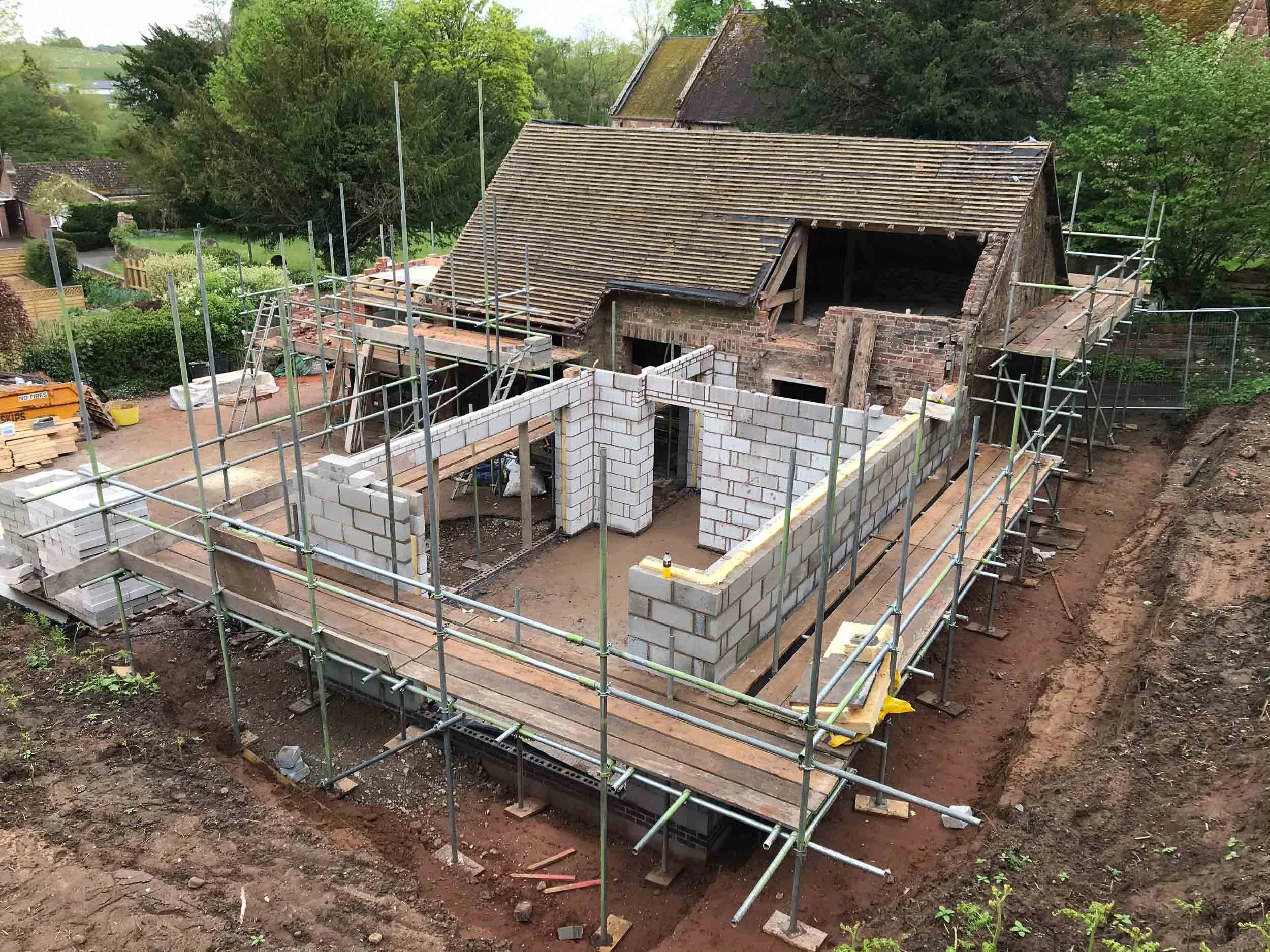 Harthom-Construction-Hillside-Barn-6.jpg