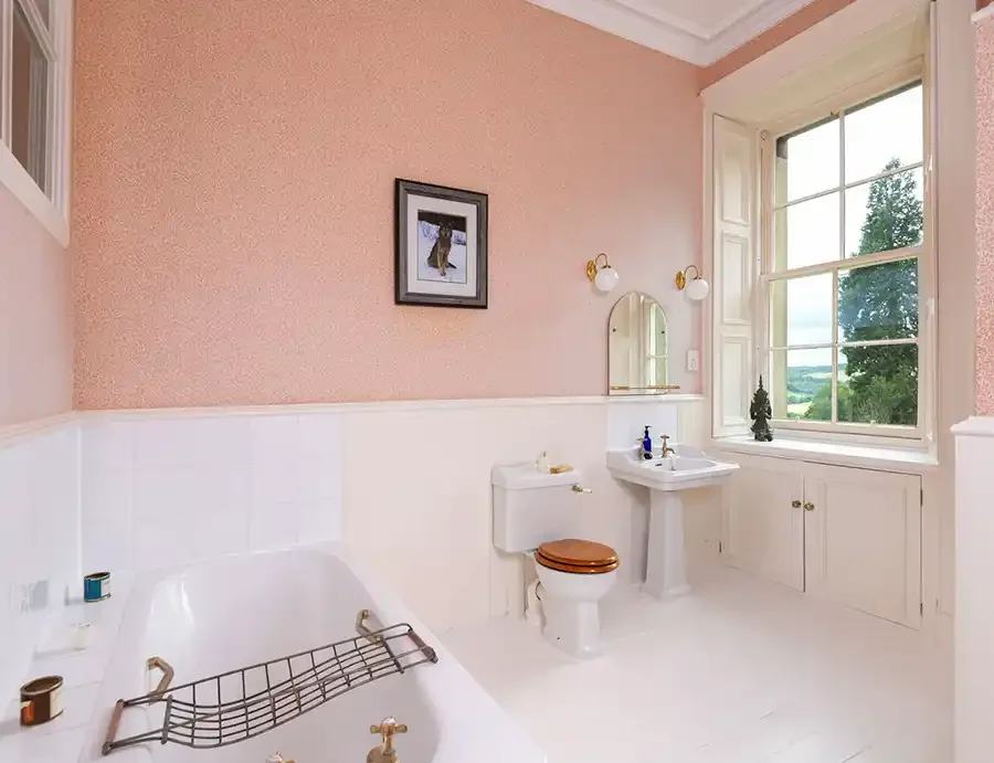 Woll Estate House bathroom