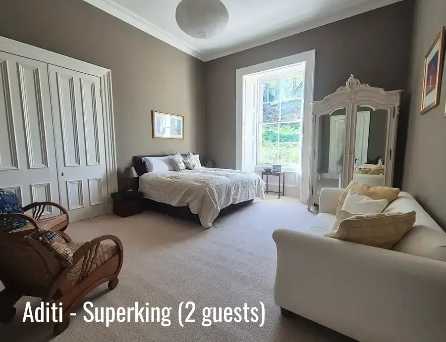 woll-estate-retreats-bedroom-aditi-named.webp