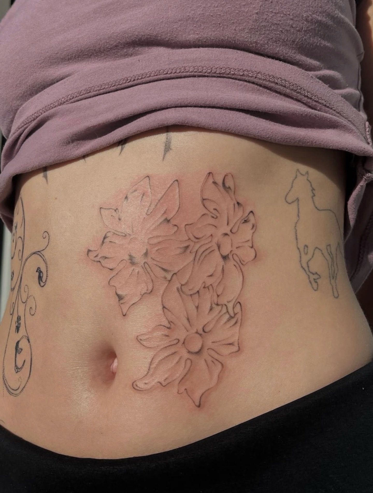 Another beautiful piece by @lunatatudora 
DM Luna directly for info!