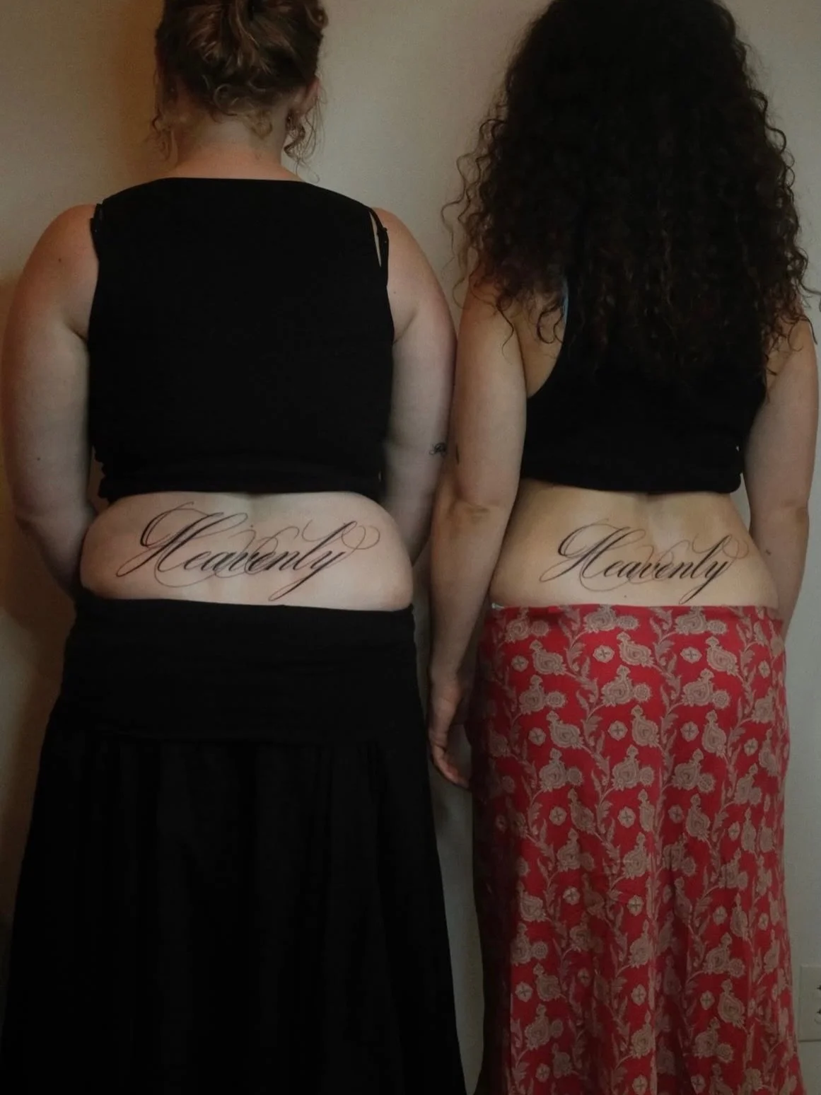 Insane script work done on the lovely @thehailmaries made by @delourdes.tattoo !!