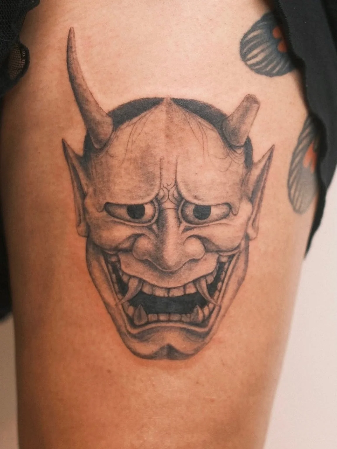 Custom Oni mask made by @delourdes.tattoo 💥
Contact Em directly through his page for rates &amp; dates!