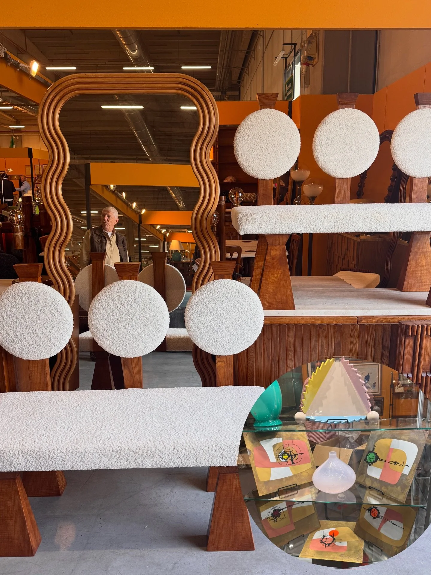 At Mercante in Fiera, time doesn&rsquo;t stand still &mdash; it styles itself.
We got lost in the modernariato section, surrounded by irresistible &lsquo;70s, &rsquo;80s pieces that felt surprisingly contemporary.

Which one would you take home?
#des