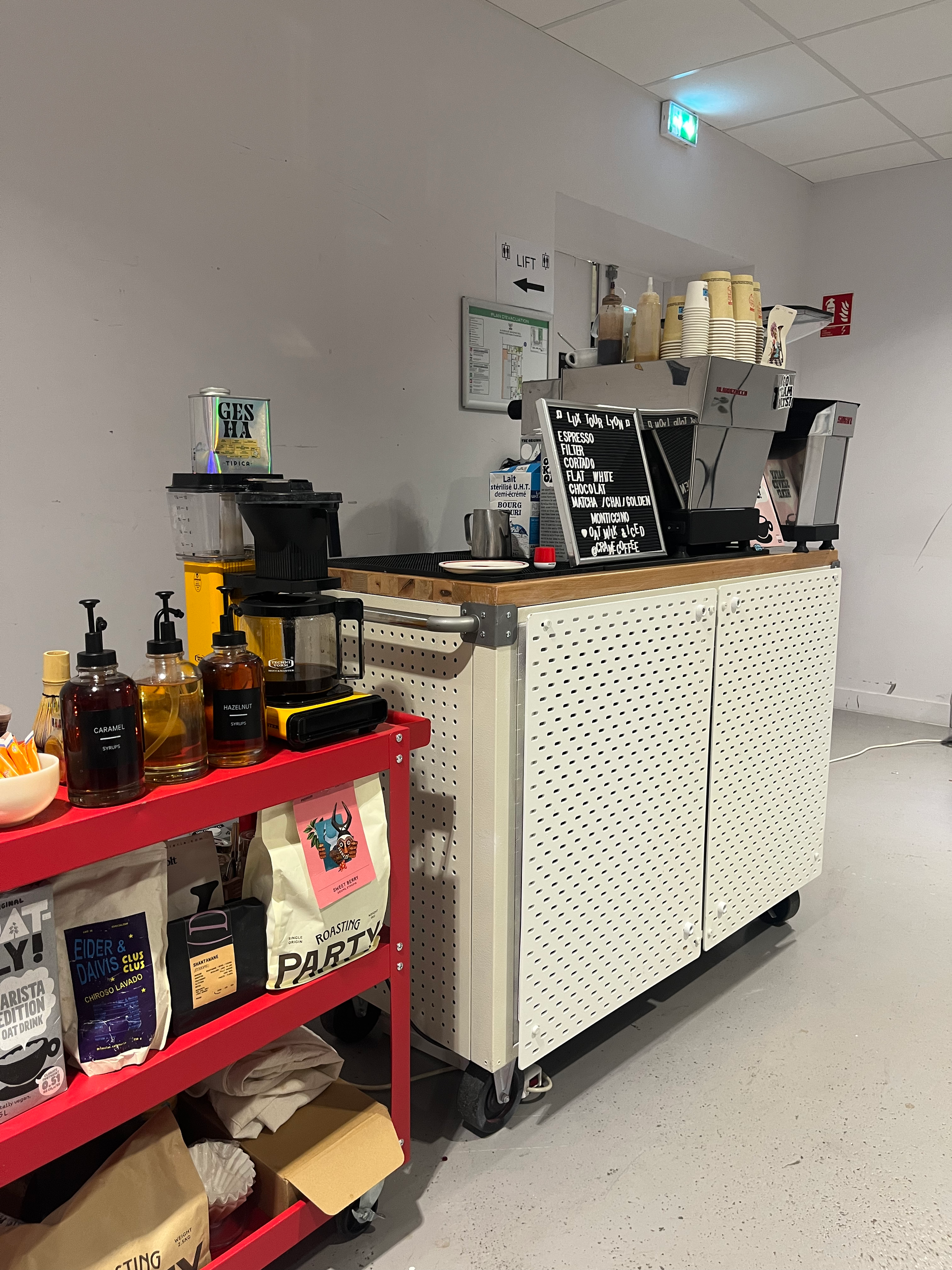 Rosalia coffee catering à Lyon,barista événementiel coffee cart paris