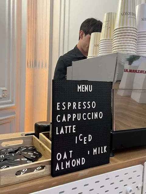 Un menu custom pour chaque client, un coffee cart et son barista qui adapte le menu pour chaque prestation café
