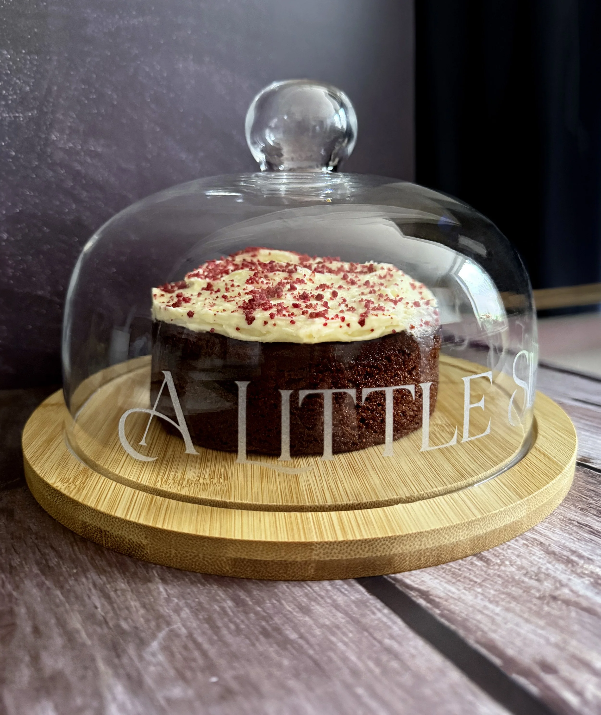 Cake or cheese? cloche