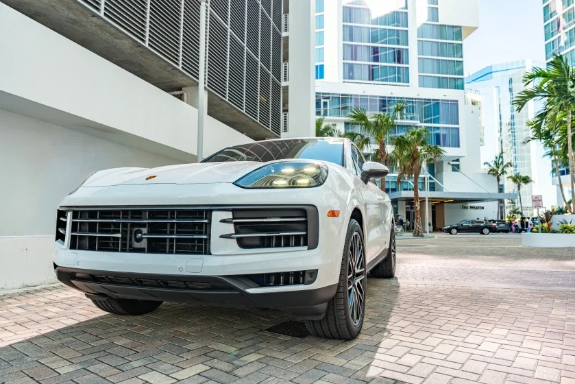 Luxury Car Rentals for Sporting &amp; Athletic Experiences in Sarasota