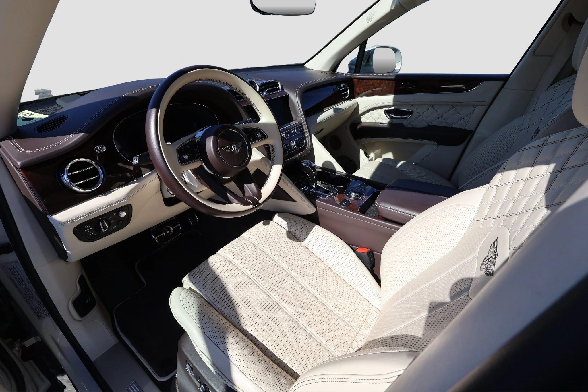Bentayga Interior Left - Cut.jpg