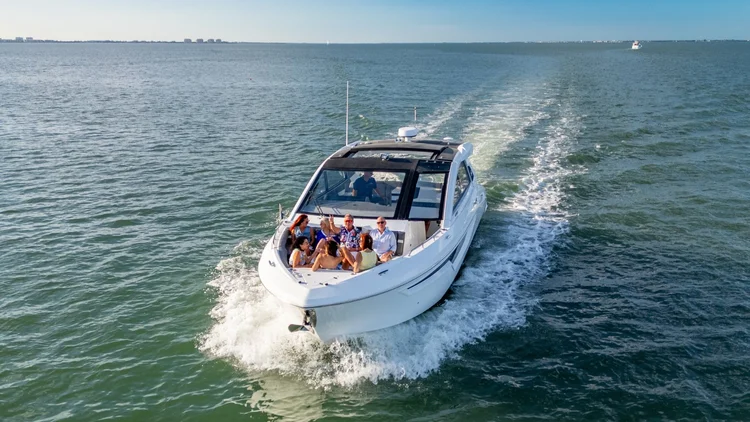 Advanced Powerboating – Offshore Sailing School