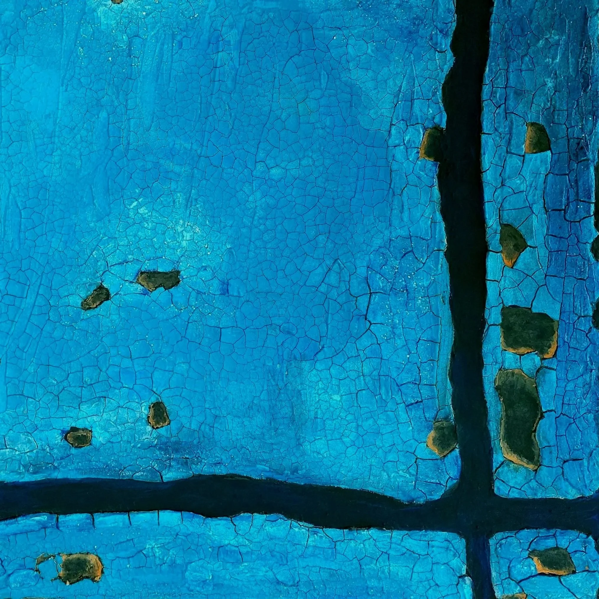 Abstraktes Strukturbild Die fragile Schönheit des Ist-Zustands mit Lehm und Gouache auf Leinwand mit Riss-Struktur und archaischem Charme von Beate Schumann