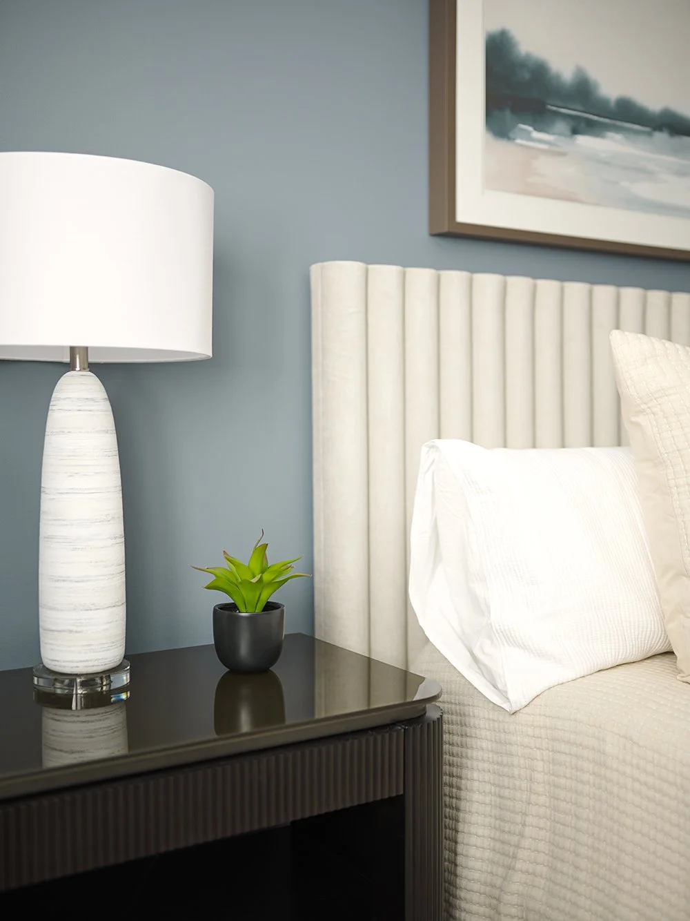 Principal bedroom design in Ottawa featuring beautiful textured lamps.