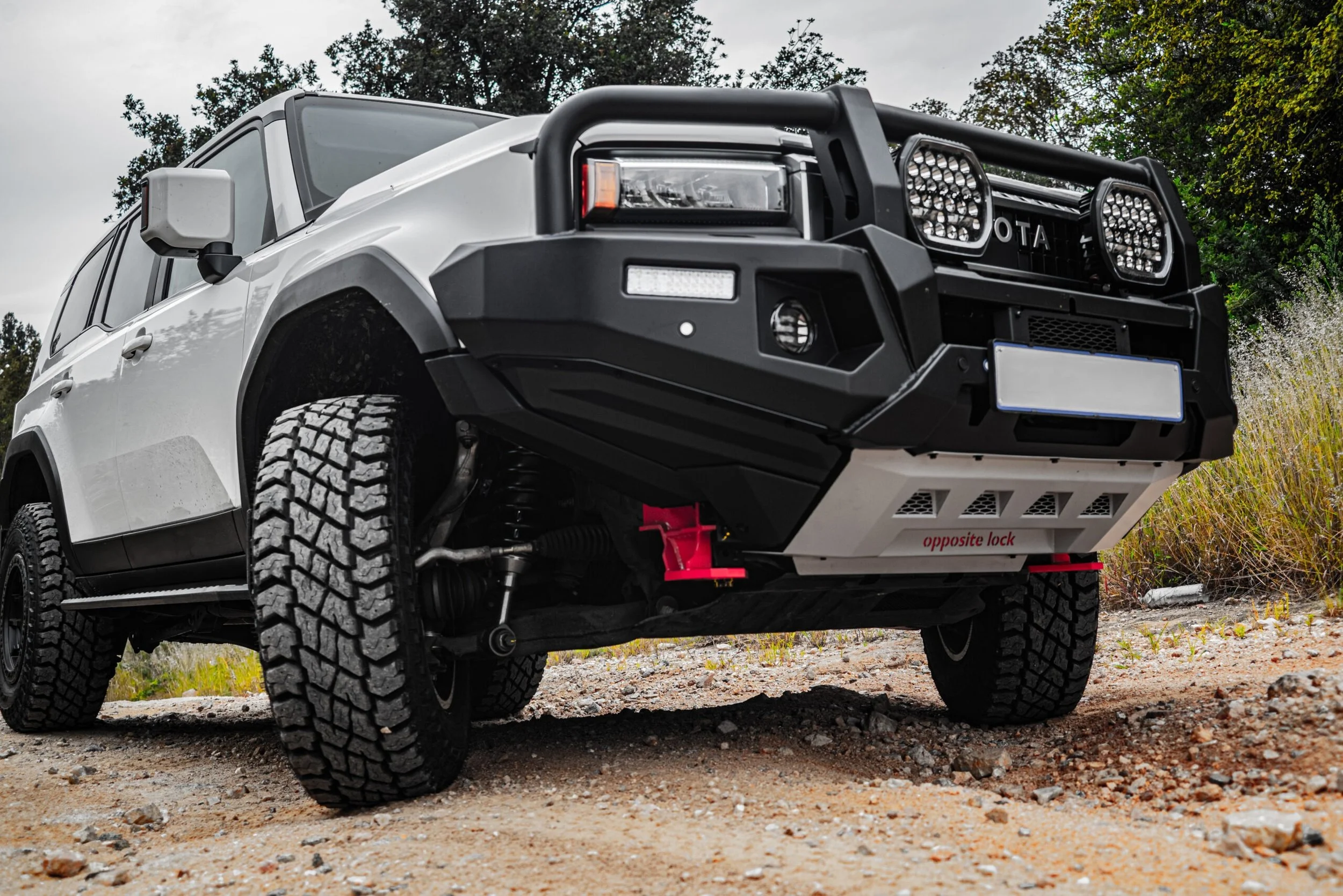 Prado 250 Series 2025 Onwards Opposite Lock Bull Bar