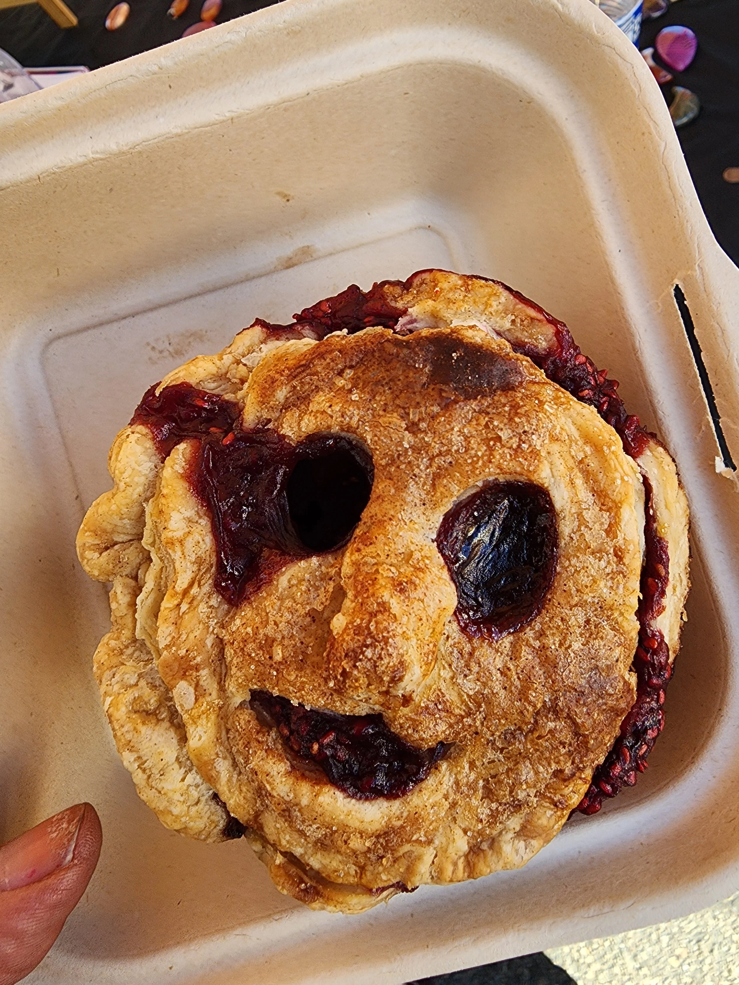 holloween berry pie