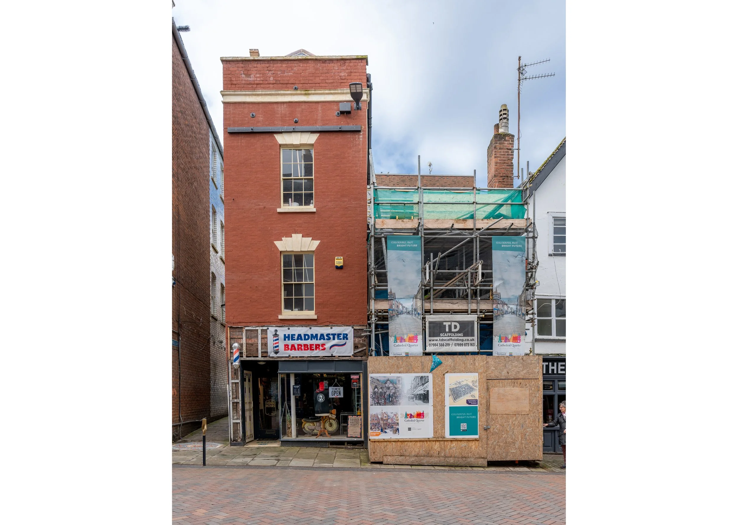 Kitching_GL2_2304-1 website.jpg