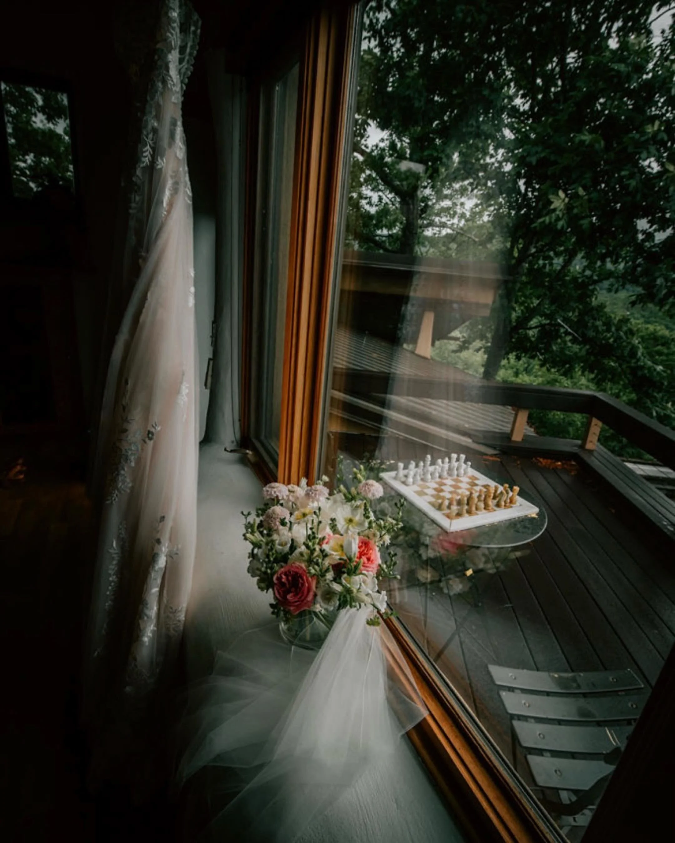 A photograph is not just a picture. It&rsquo;s the pause button on a moment that would otherwise disappear forever. Years from now, when the flowers have dried and the day is just a memory, the photographs remain. They become the story you tell.
&hel