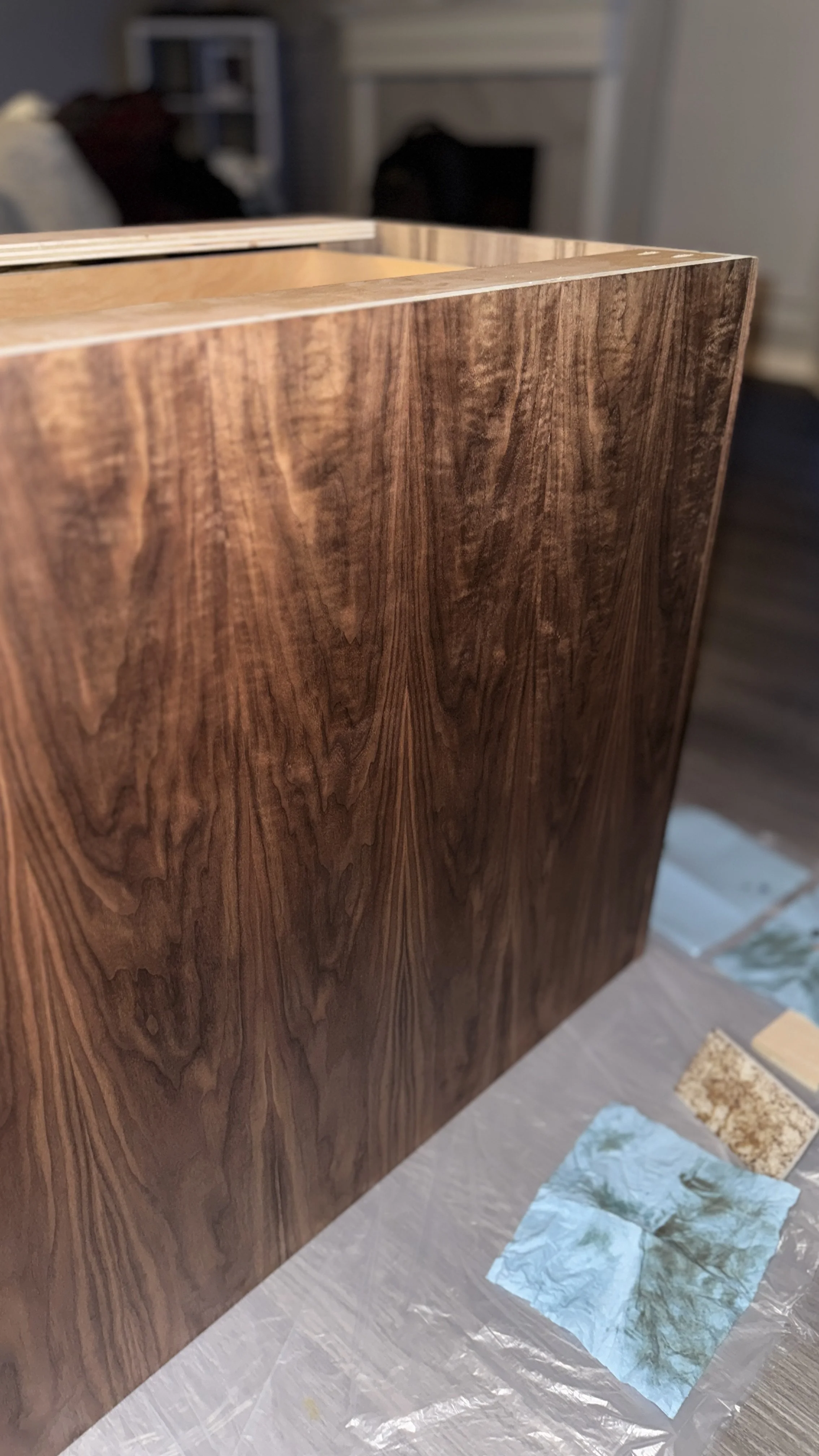 Custom Cabinets vs. Stock Cabinets: What’s the Real Difference?