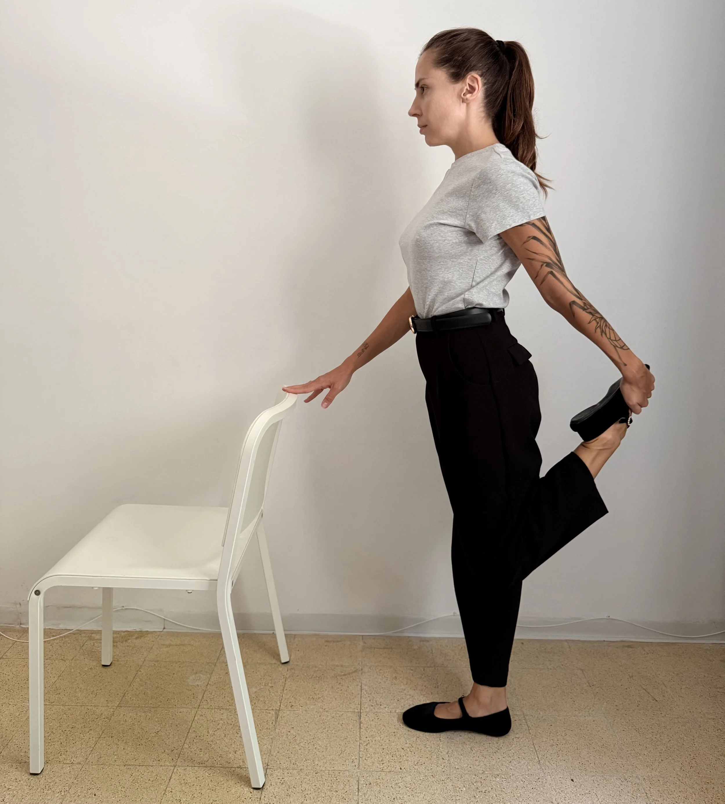 Standing quad and hip flexor stretch