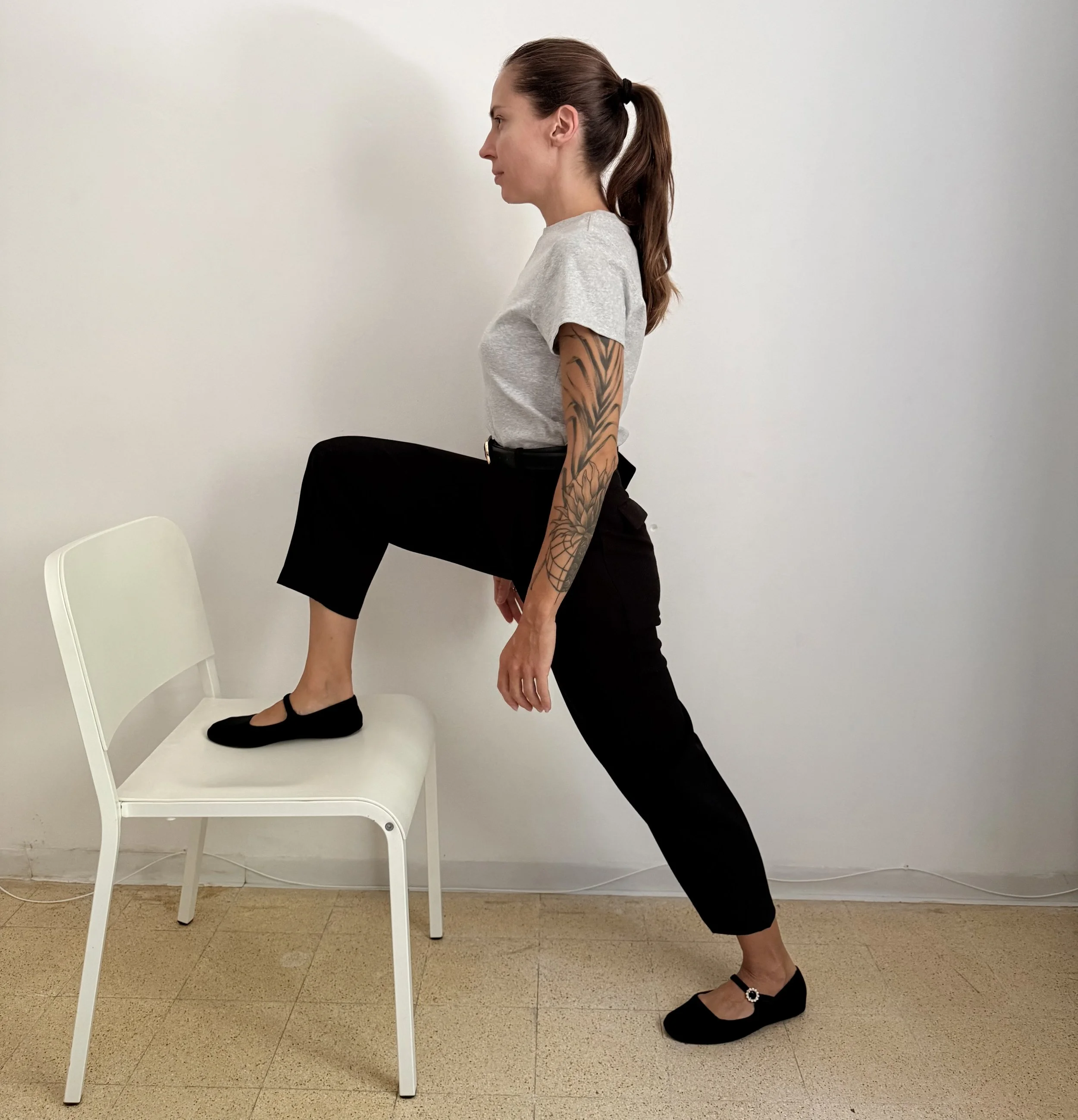 Standing hip flexor stretch