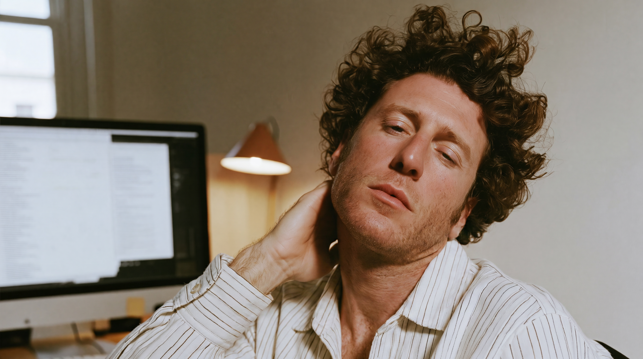 Neck stretches for desk workers