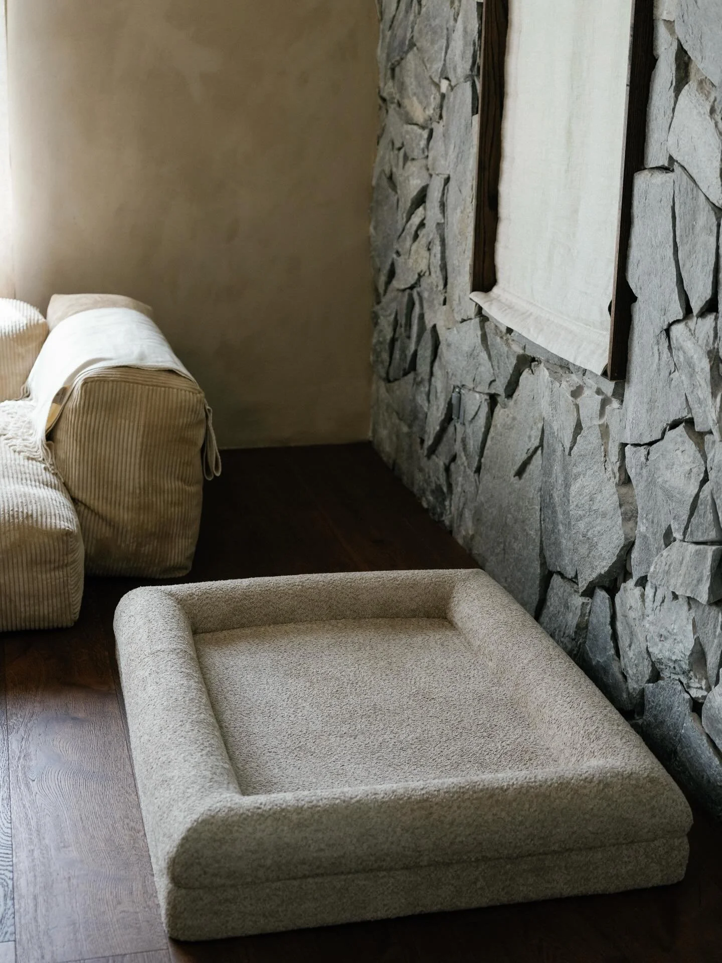 A dog bed you don&rsquo;t have to hide. 🤍

Shown here in Taupe Tails, one of our most loved shades for a reason: warm, timeless, and incredibly forgiving when it comes to everyday paw prints and little messes.

Because great design should be both be