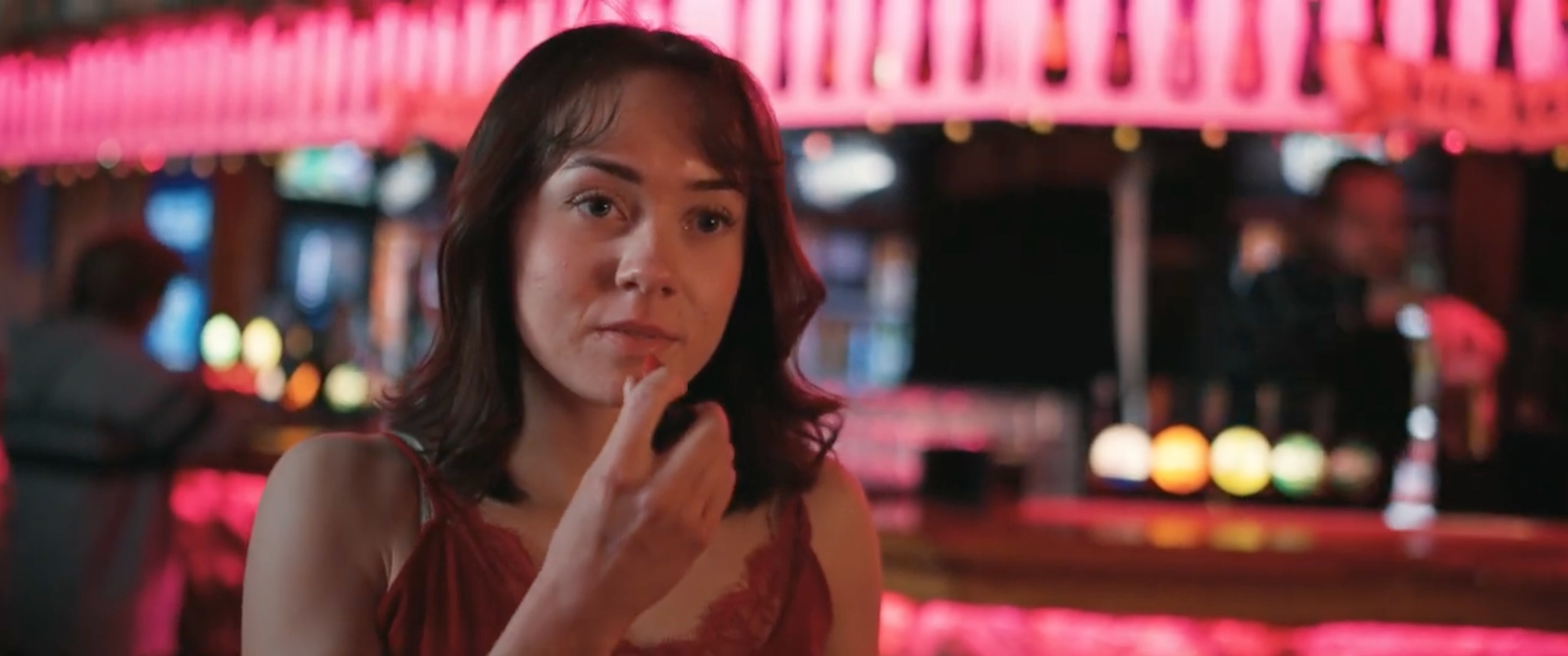 Jente med leppestift