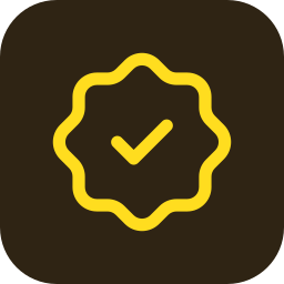 Groene vink op geel badge op zwarte achtergrond