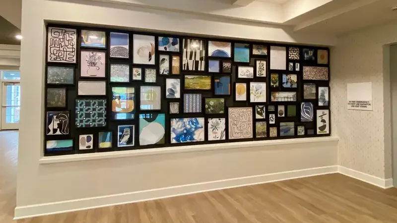 lls-The-Art-Company-01-Button-Framing-senior-living-installation-IMG_7061.png