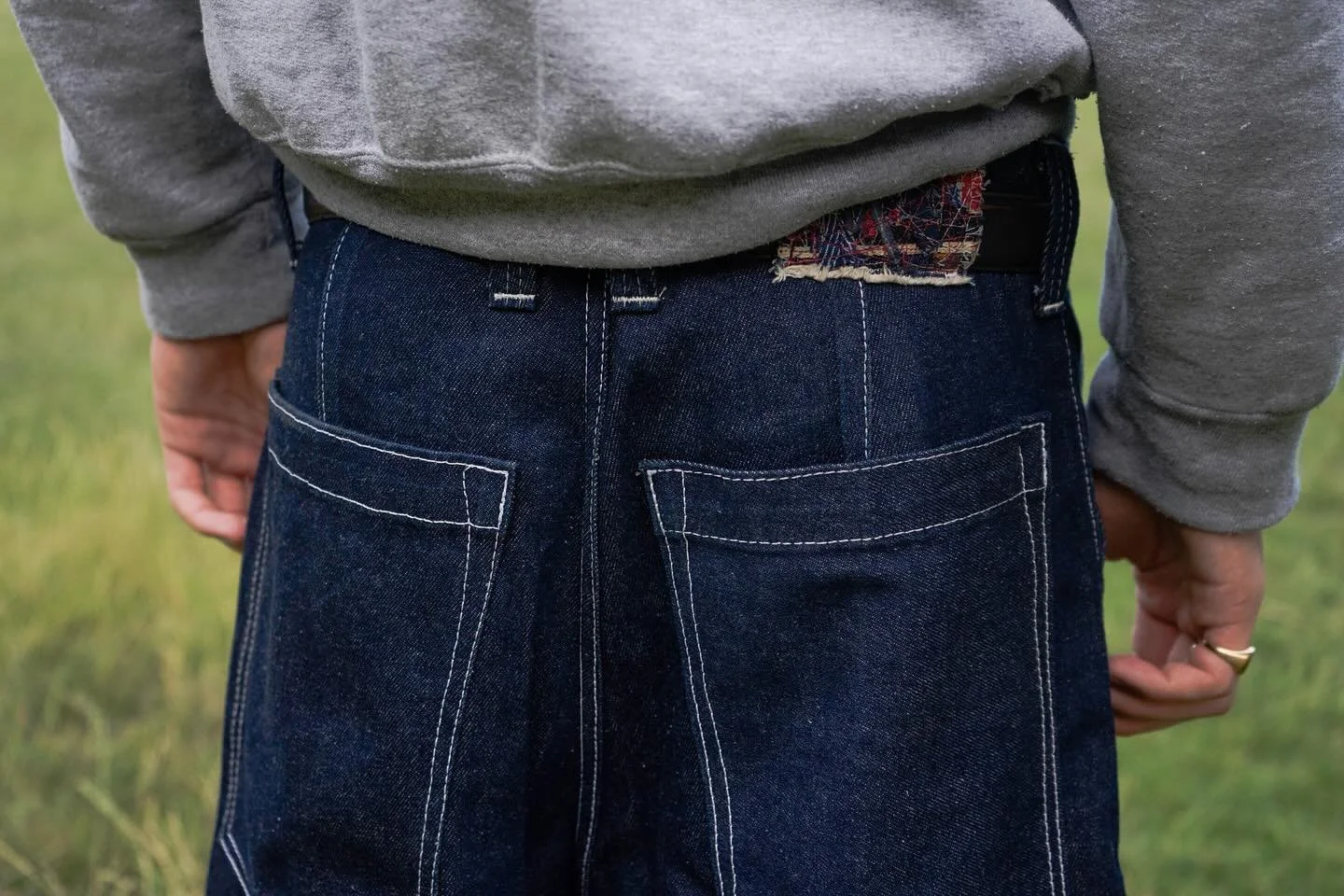 Custom Jeans for @johnk1tchinthomas 

ft.
front pleats and darts.
signature label on waistband made from fabric scraps from previous projects.

1/1

📷 @noah_air_max