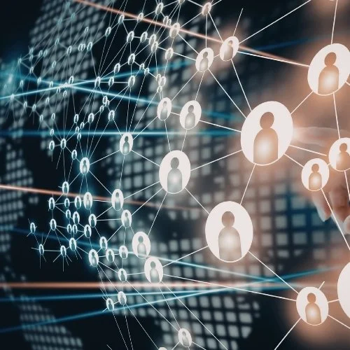 Digital network with interconnected human icons representing social or professional connections.