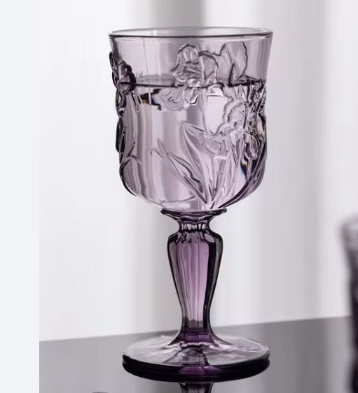 water glass/wine goblet