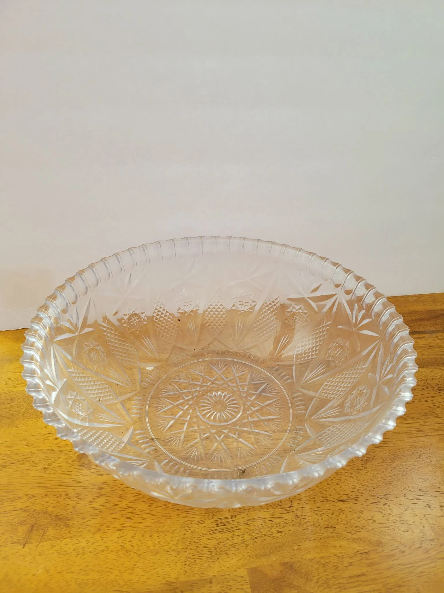 Round Serving Bowl