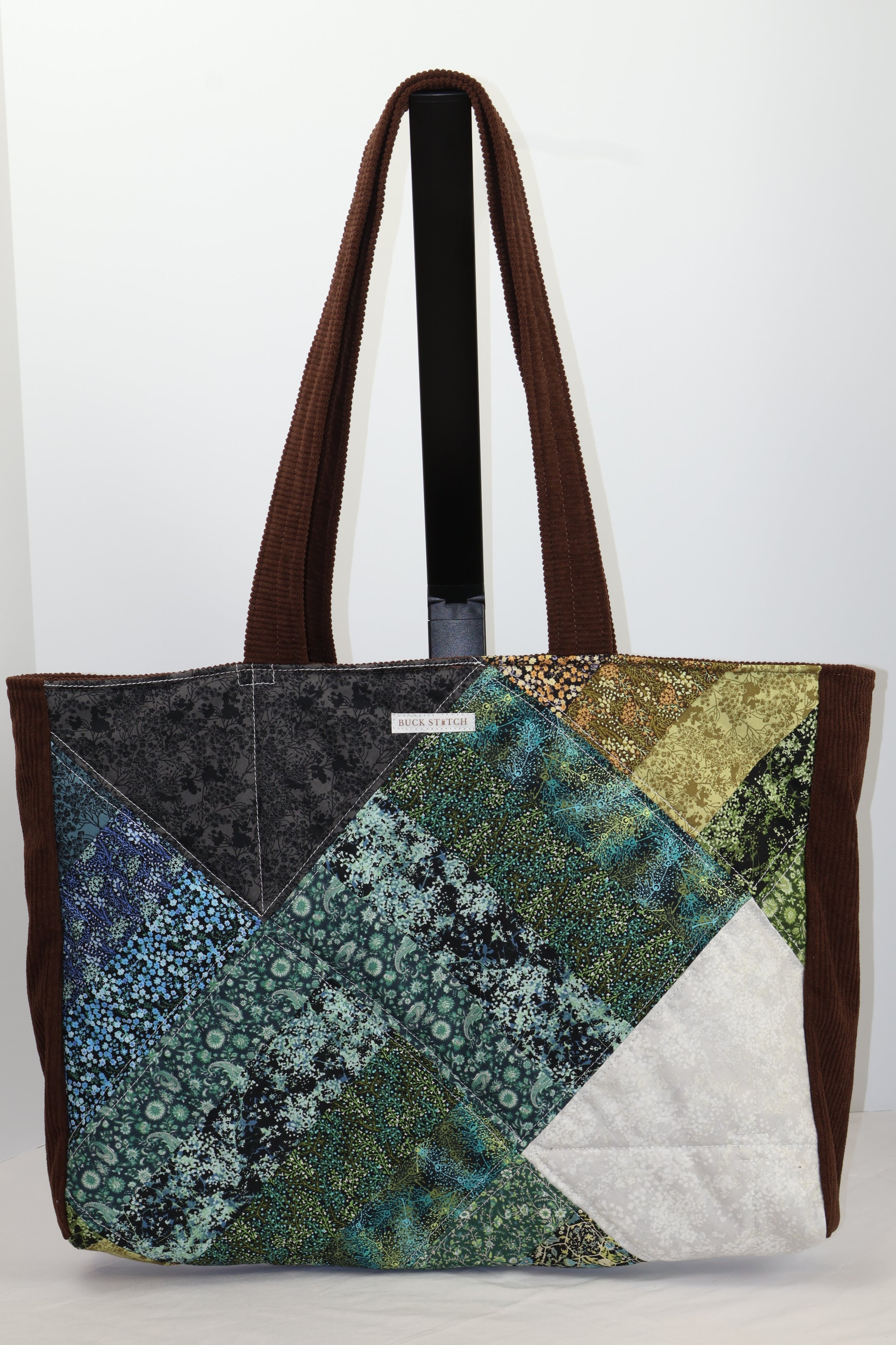 Bucky Tote - Quilt Flip: Estate Flowers |  3/4
