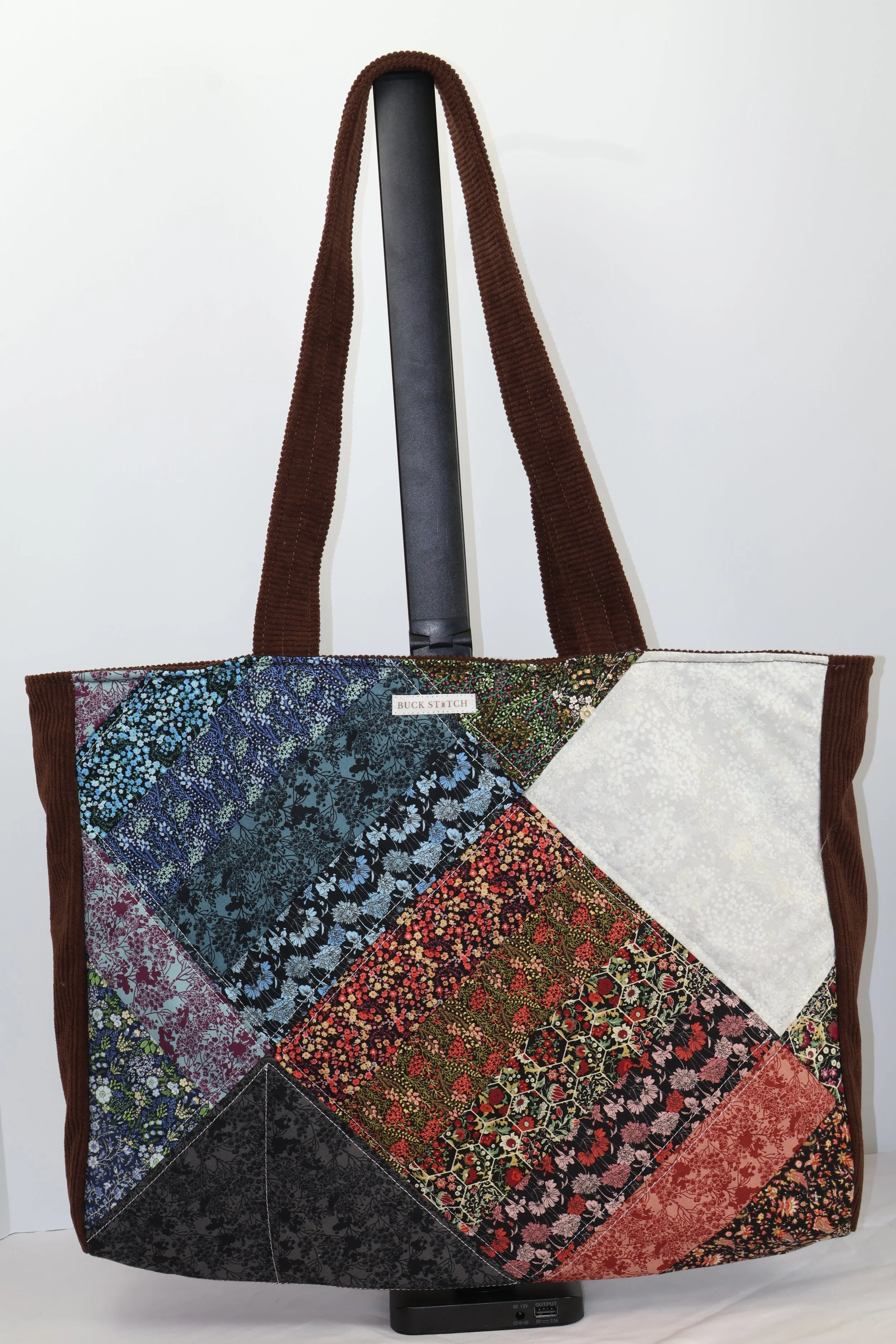 Bucky Tote - Quilt Flip: Estate Flowers |  4/4