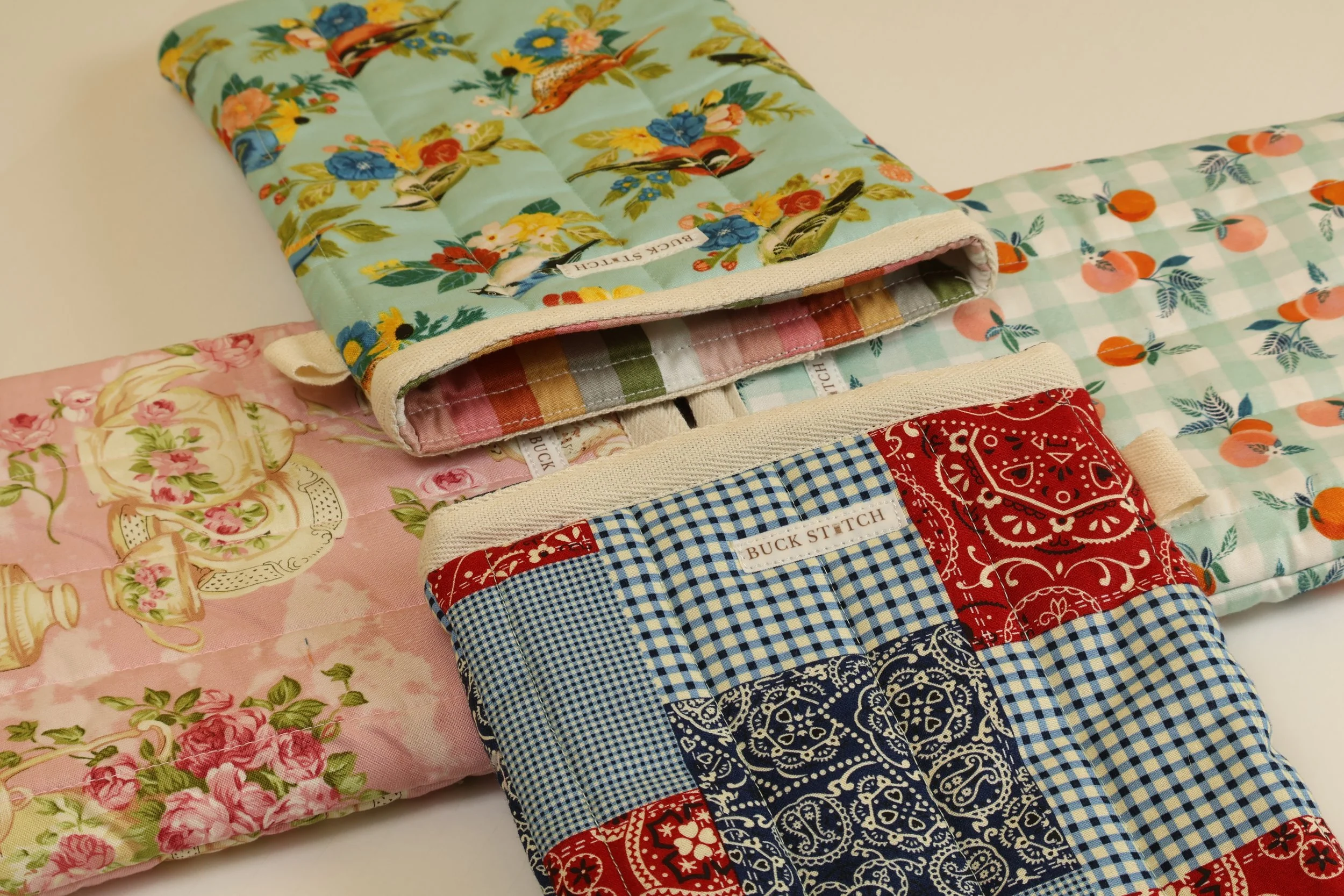 Pillow Book Sleeve - Bandan-o-Rama, Woah Betty