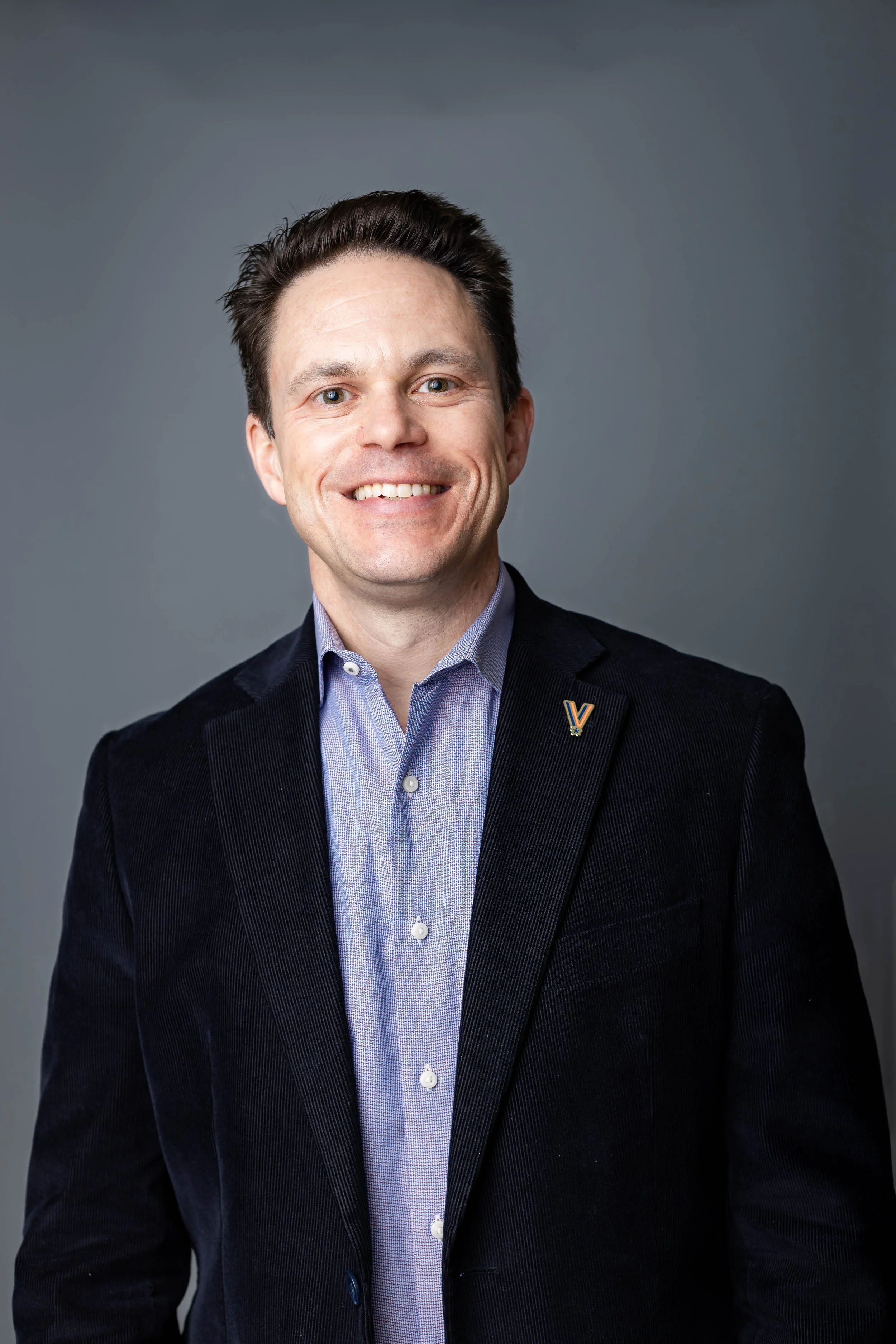 ERIC BRONNER - ADVISOR | Eric is the Founder and Chief Mission Officer of Veterans for All Voters
(VAV) – a veteran-led, cross-partisan community that is mobilizing military
veterans as advocates for political reforms that unlock competition, make ou