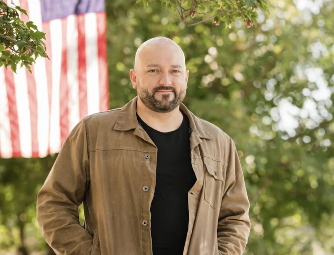 Steven is running as an independent to represent Utah's 4th congressional district "because most people I know are unhappy with both major parties and desire better representation and more reasonable politicians. Most Americans today consider themsel