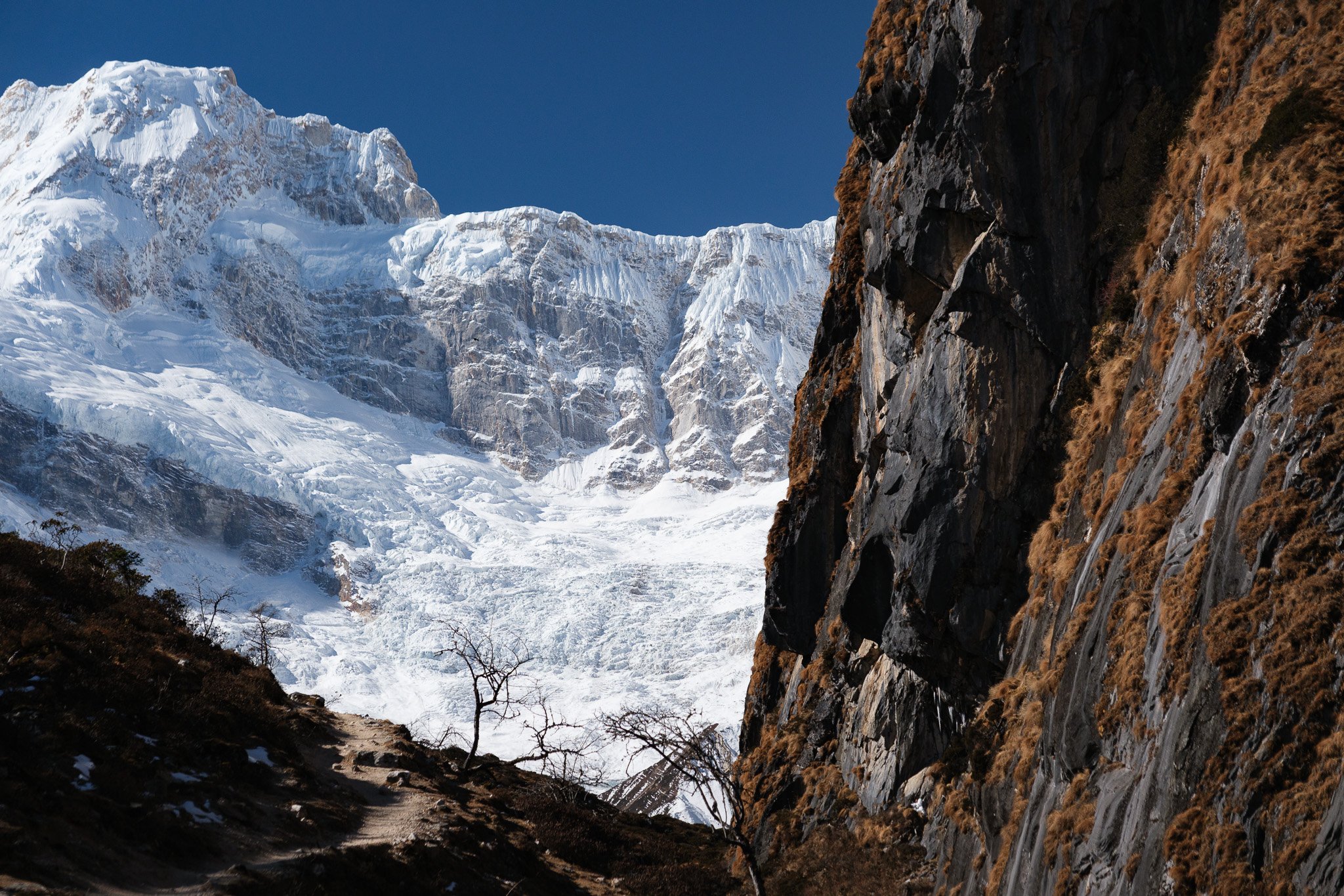 The trail from Shyala to Pungyen monastery on the Manaslu Circuit in Nepal