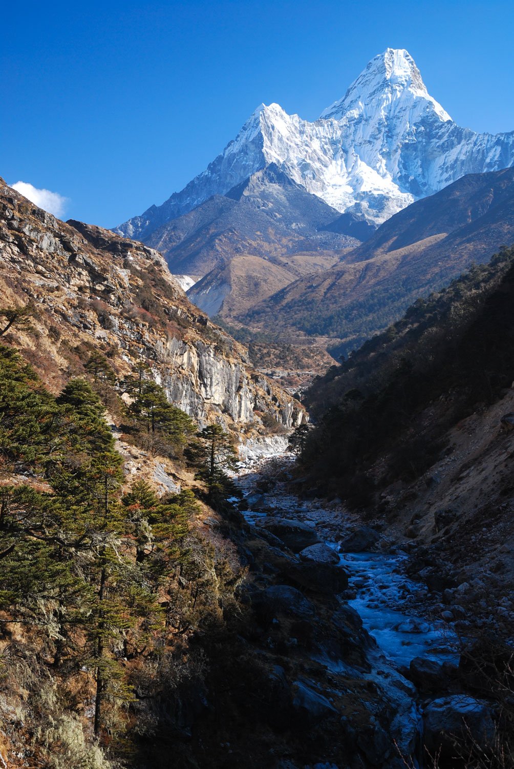 View of Ama Dablam on the way to Everest Base Camp