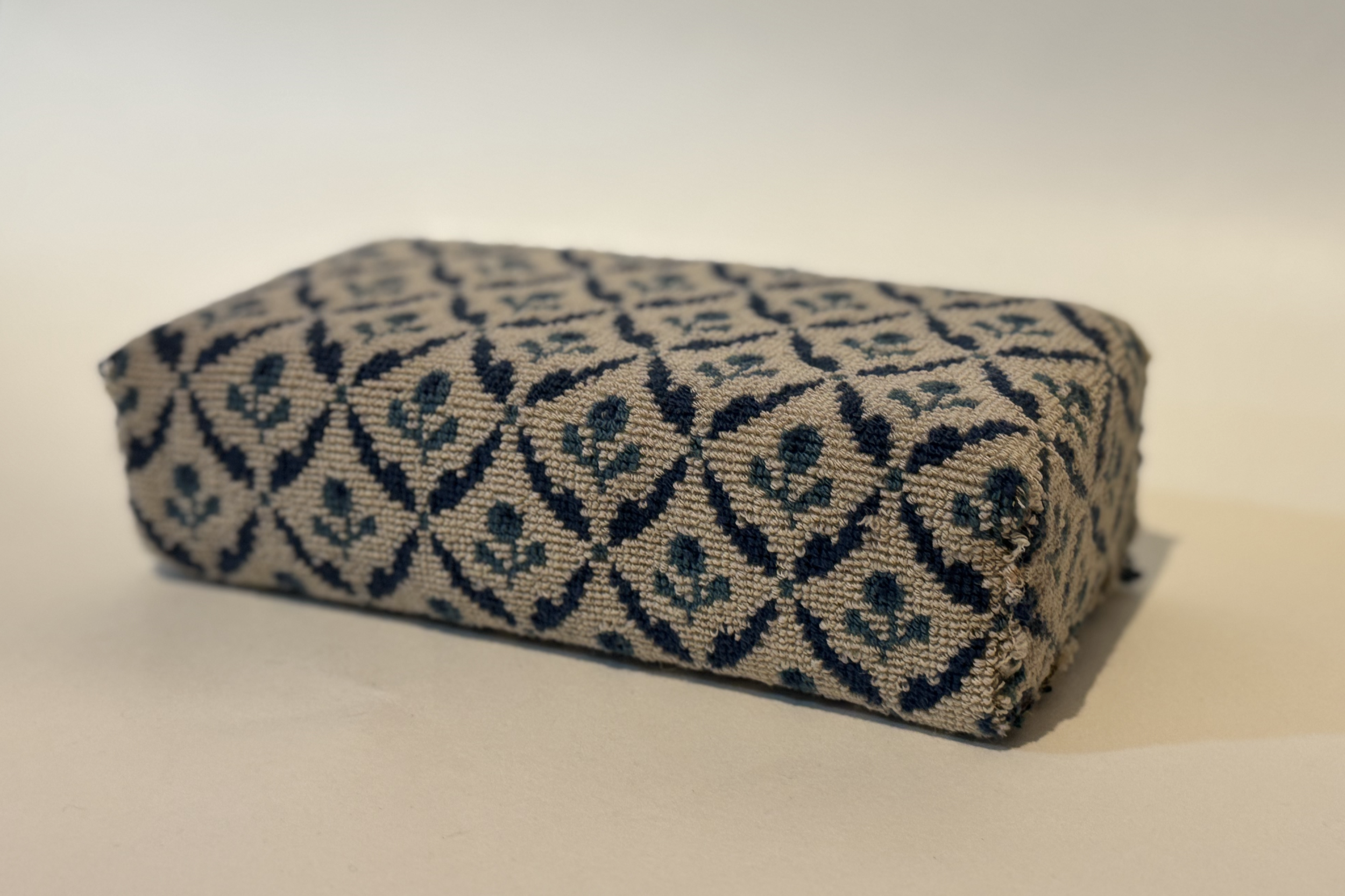 Door Stop - Blue Lattice Sprig