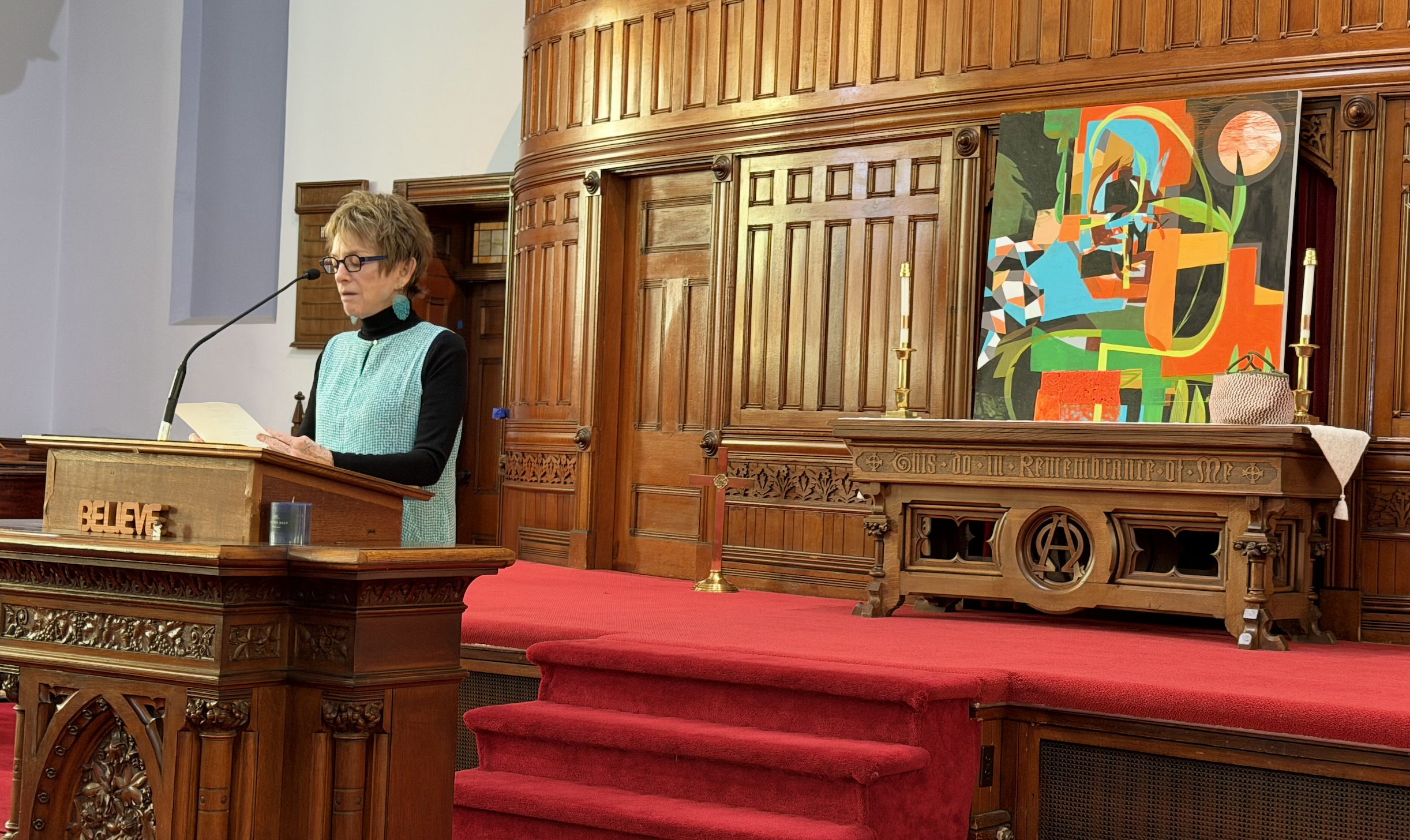 Karen Snouffer reading and painting