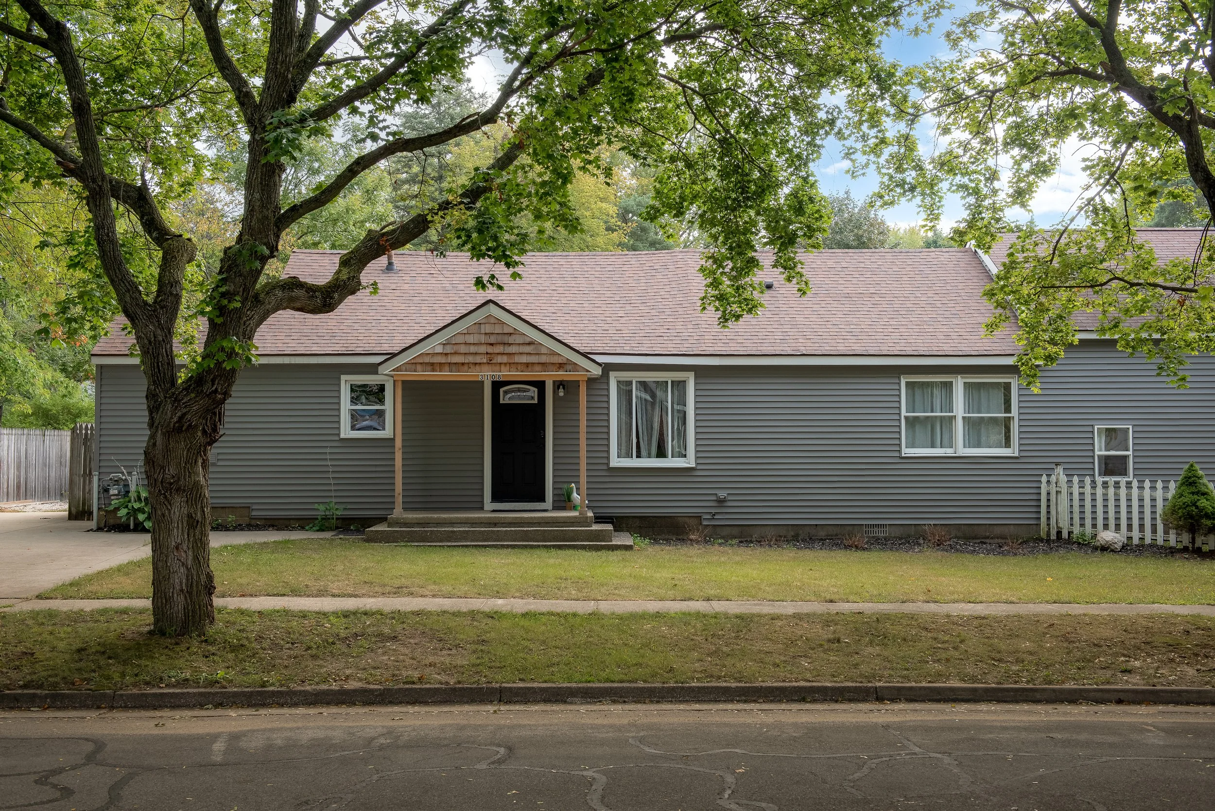 7 Things First-Time Home Buyers Wish They Knew (Before They Started Looking)