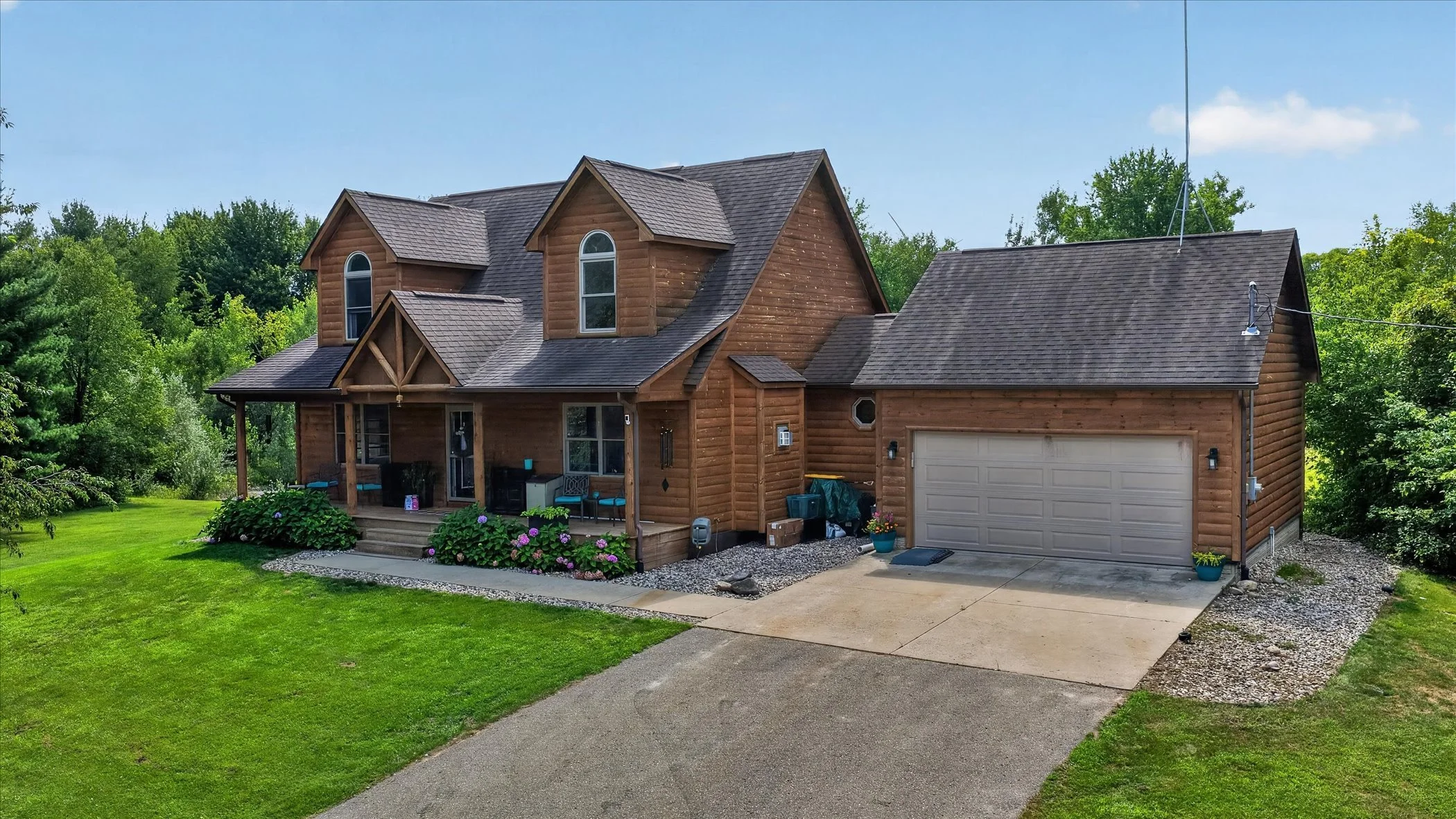 59-11256-E-Millbrook-Rd-WindowStill.jpg