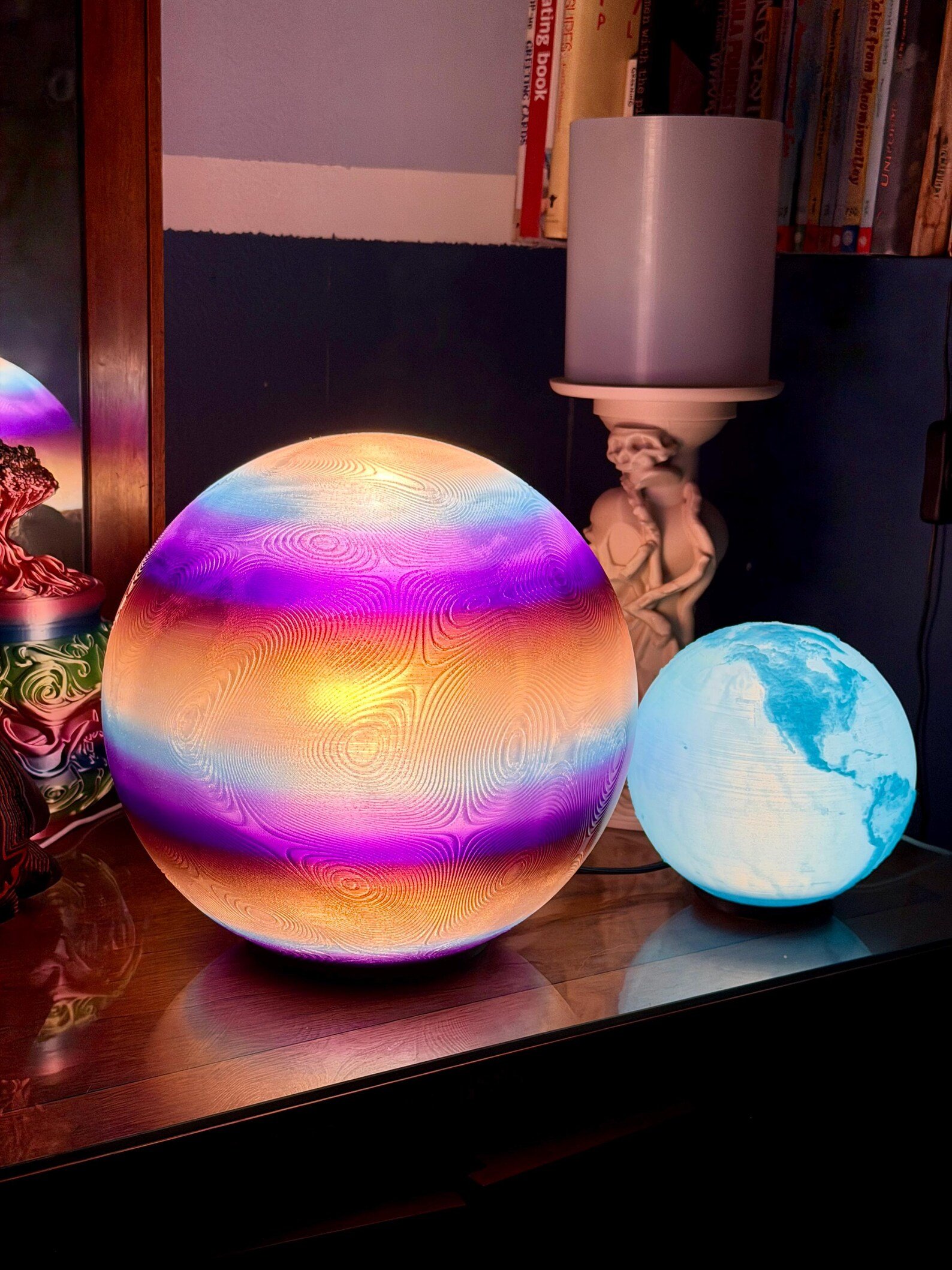 Scrying Sphere Lamp