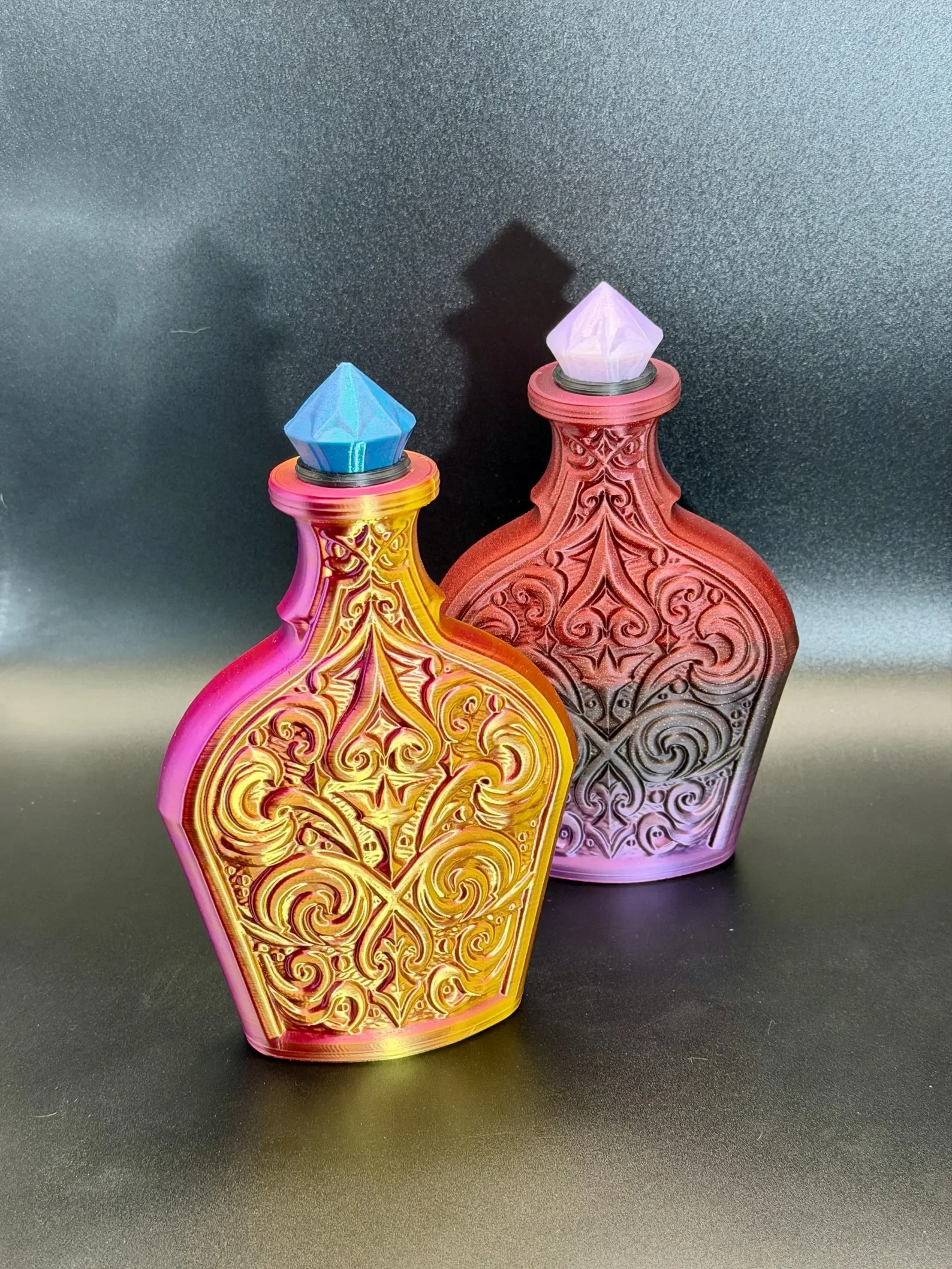 Alchemist's Potion of Dice Holding, Fantasy 22mm Dice Storage and Rolling, Arcane Display Item, RPG Display, Dice Bottle