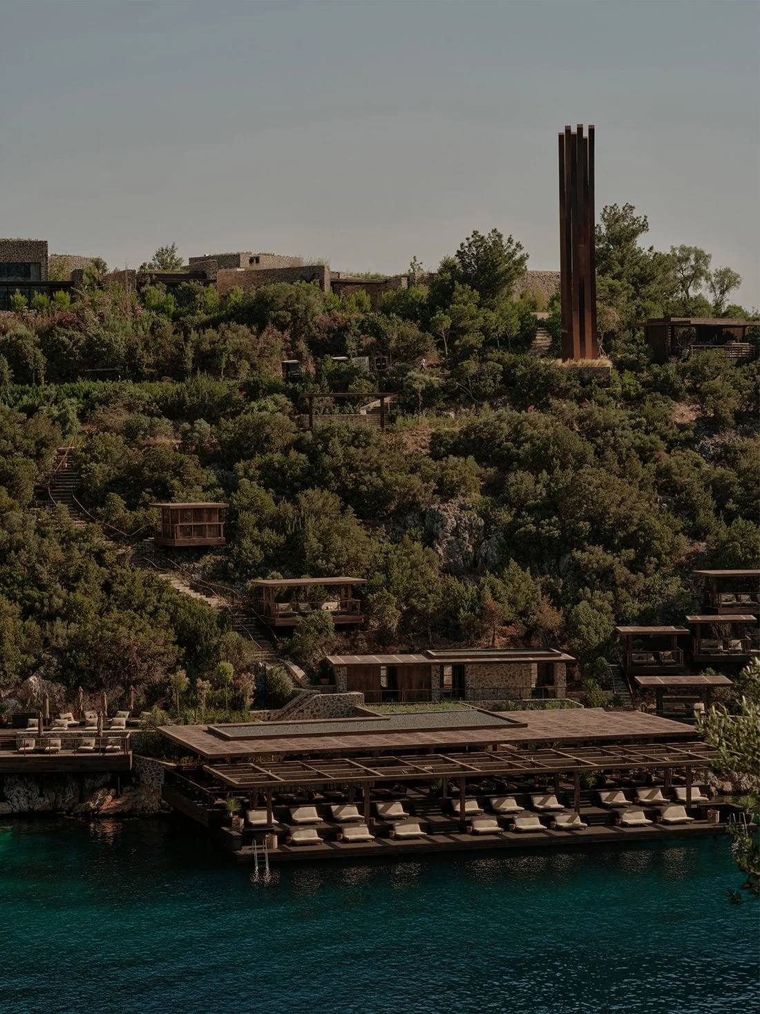 GEOMIM_ScorpiosBodrum_01_TheBeach_GeorgRoske.jpg
