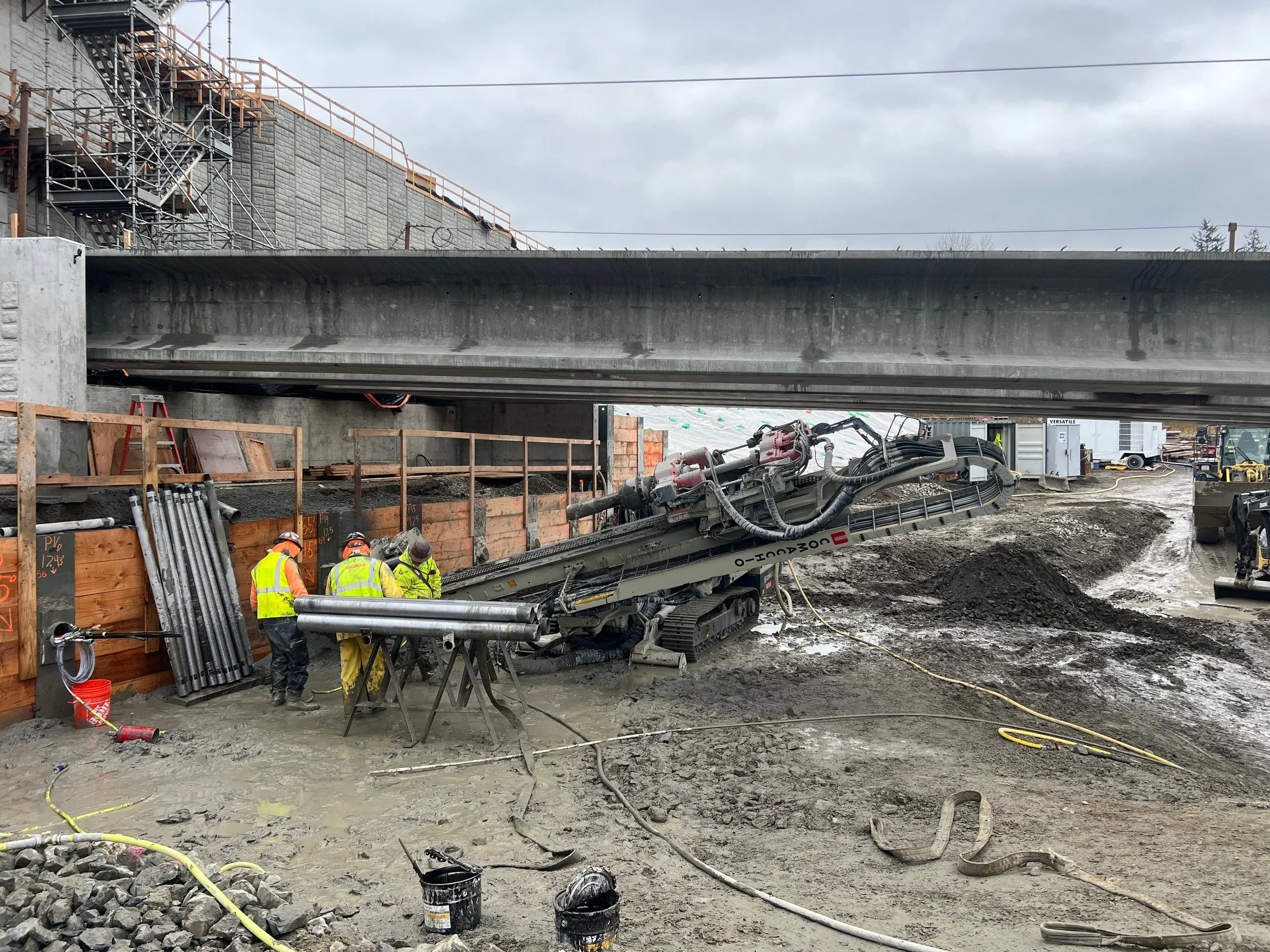 Soldier Piles and Tiebacks | I-405/Northeast 85th Street Interchange and Inline BRT Station Project | Graham | Kirkland, WA