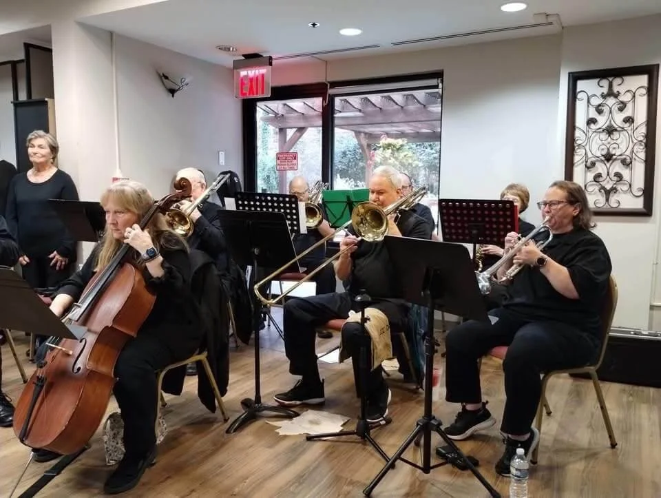 Choir 6 Lilburn Christian Church.JPG