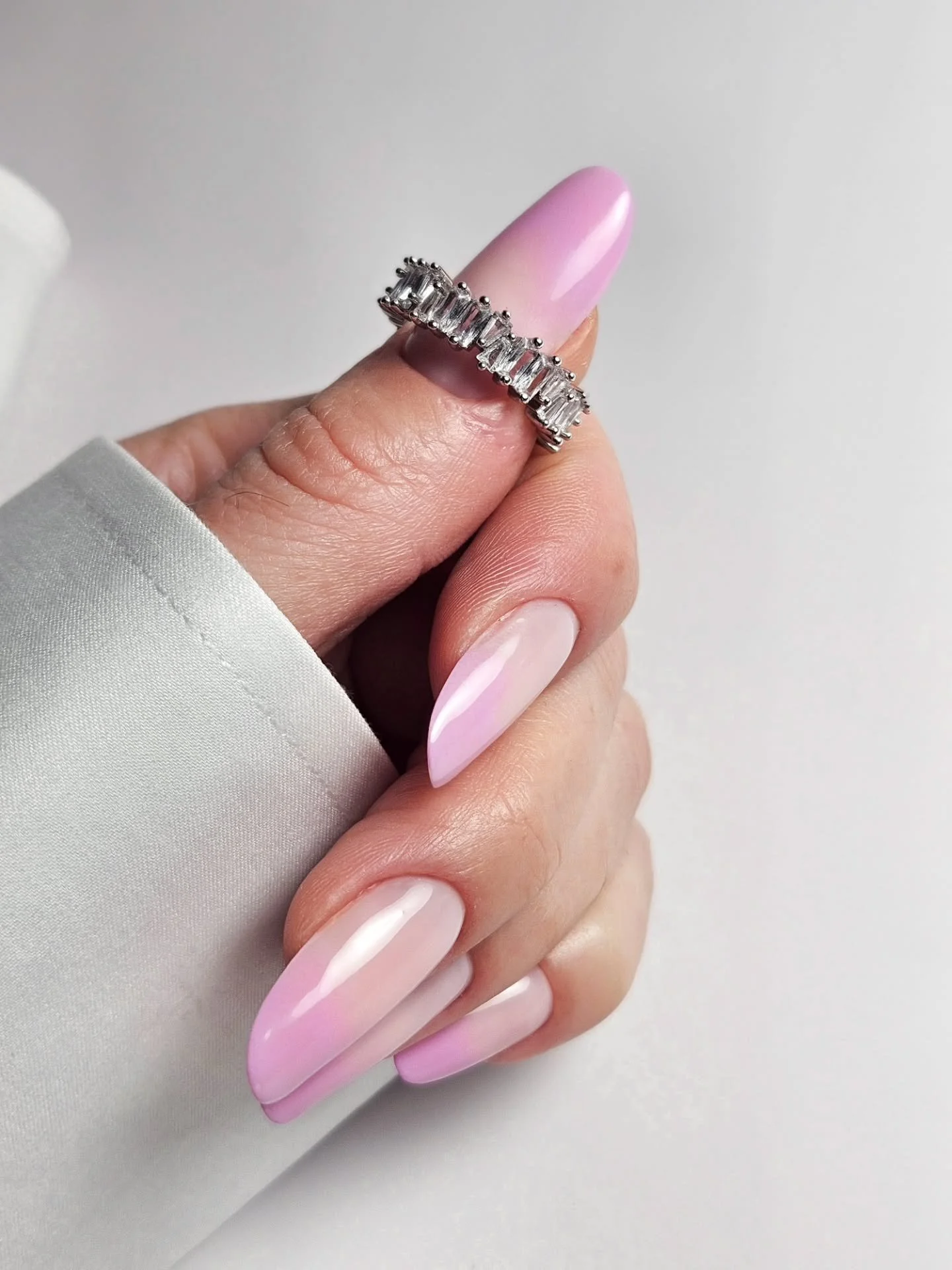 Couldn't just leave these in my phone gallery

 I need to confess, I am obsessed with close-up nail pictures. It's so satisfying..

#g&eacute;mely #nailsconnecticut #nailsny #newmilfordct #newmilfordnailtech