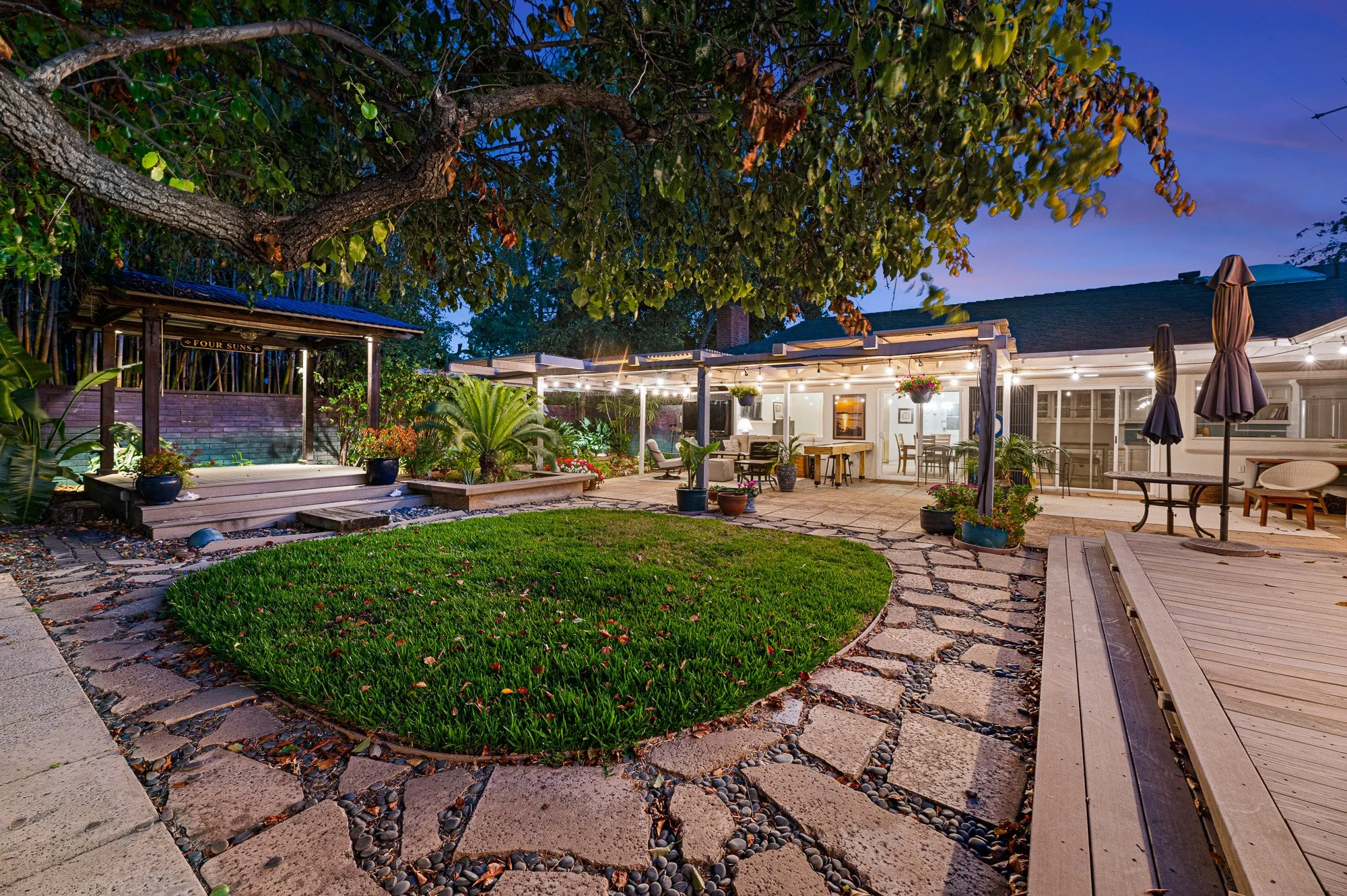 Twilight entertainers backyard medium term rental Claremont CA SoCal Home Photo